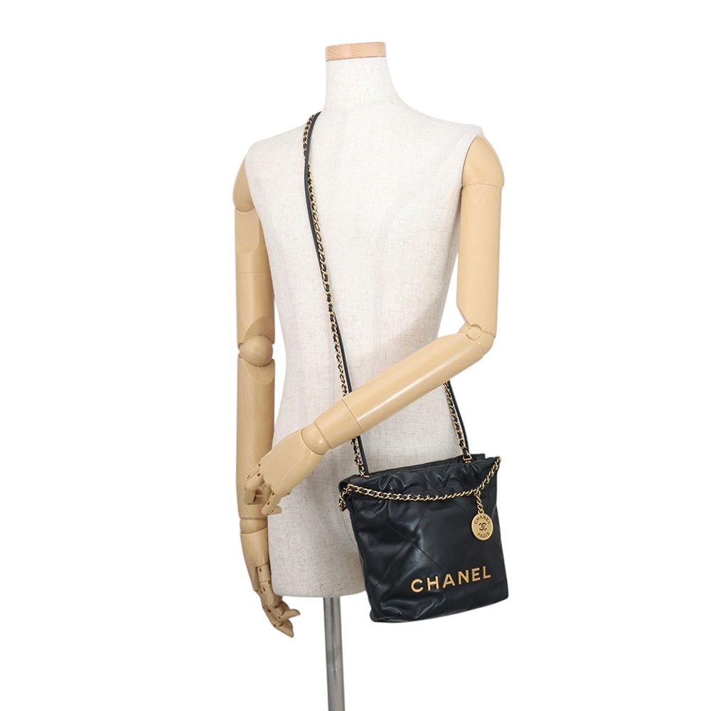 Chanel Handbag 22 Mini CC Logo Shiny Calf Leather 2-Way Shoulder Black — view 5