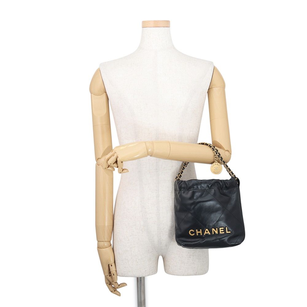 Chanel Handbag 22 Mini CC Logo Shiny Calf Leather 2-Way Shoulder Black — view 4
