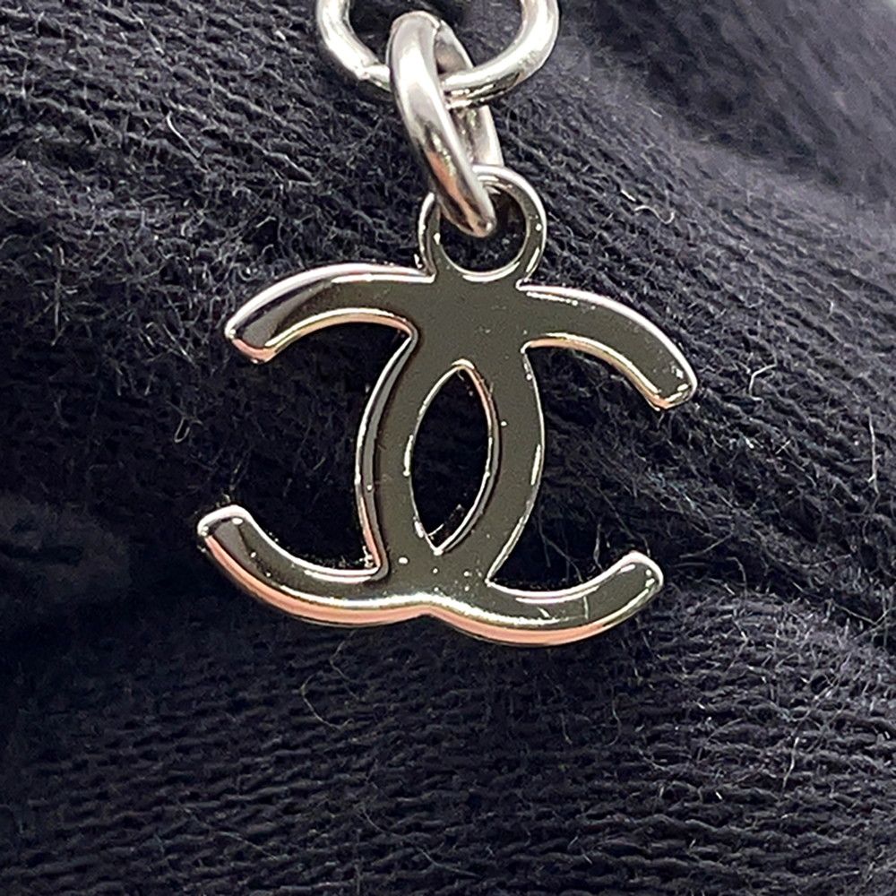 Chanel Necklace Faux Pearl CC Logo — view 7