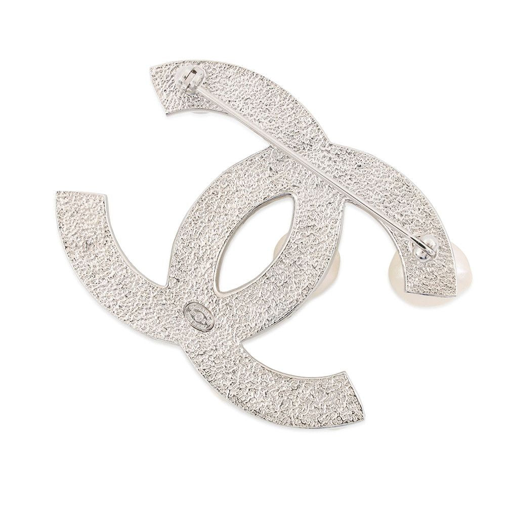 Chanel Brooch CC Logo Rhinestone Faux Pearl Metal 17k — view 3