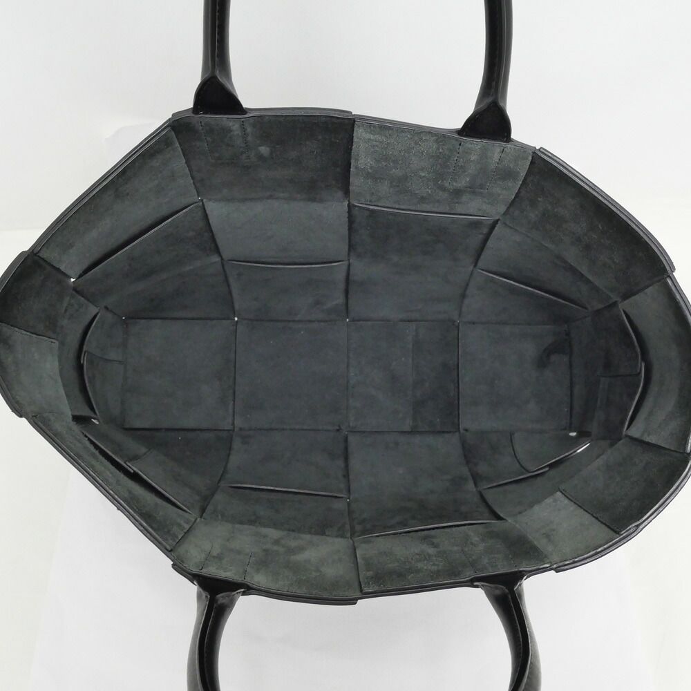 Bottega Veneta Arco Tote Black Intrecciato Calf Leather — view 5