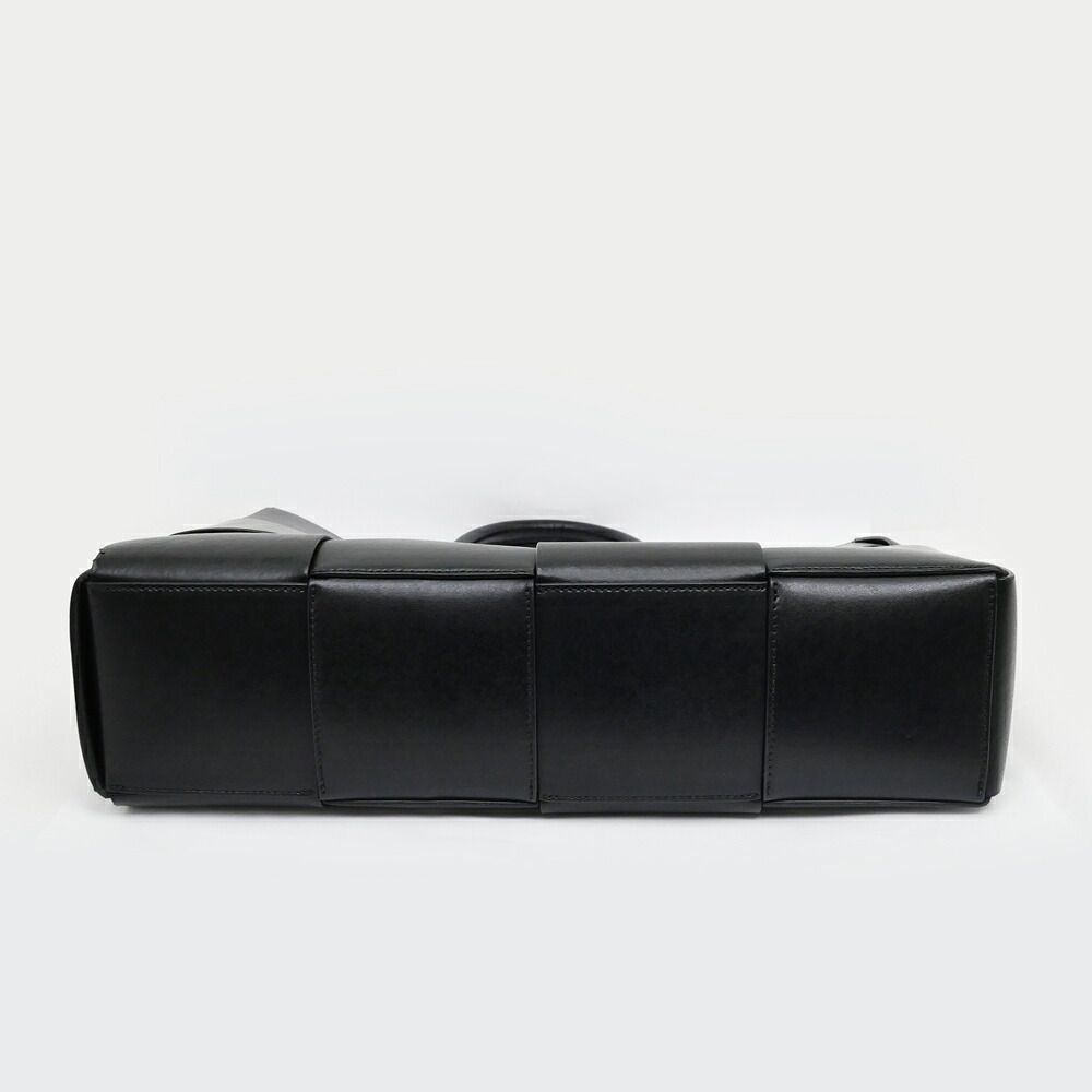Bottega Veneta Arco Tote Black Intrecciato Calf Leather — view 3