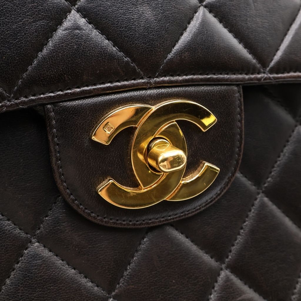 Chanel Maxi Quilted 30 Lambskin Gold Chain Shoulder Bag Black — view 6