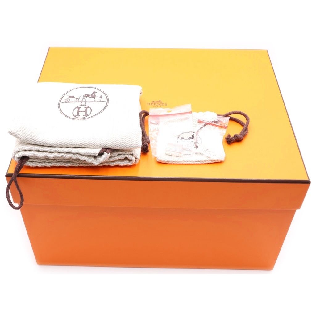 Hermes Picotin Lock MM Handbag Taurillon Clemence Silver Cles Gray — view 8