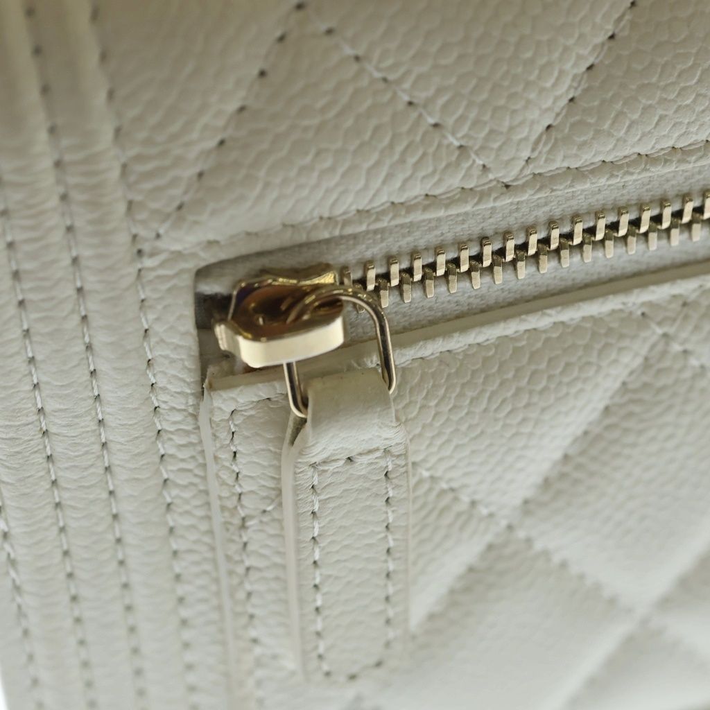 Chanel Boy 15.5 Mini Chain Shoulder Bag Wallet White Caviar Leather Gold — view 7