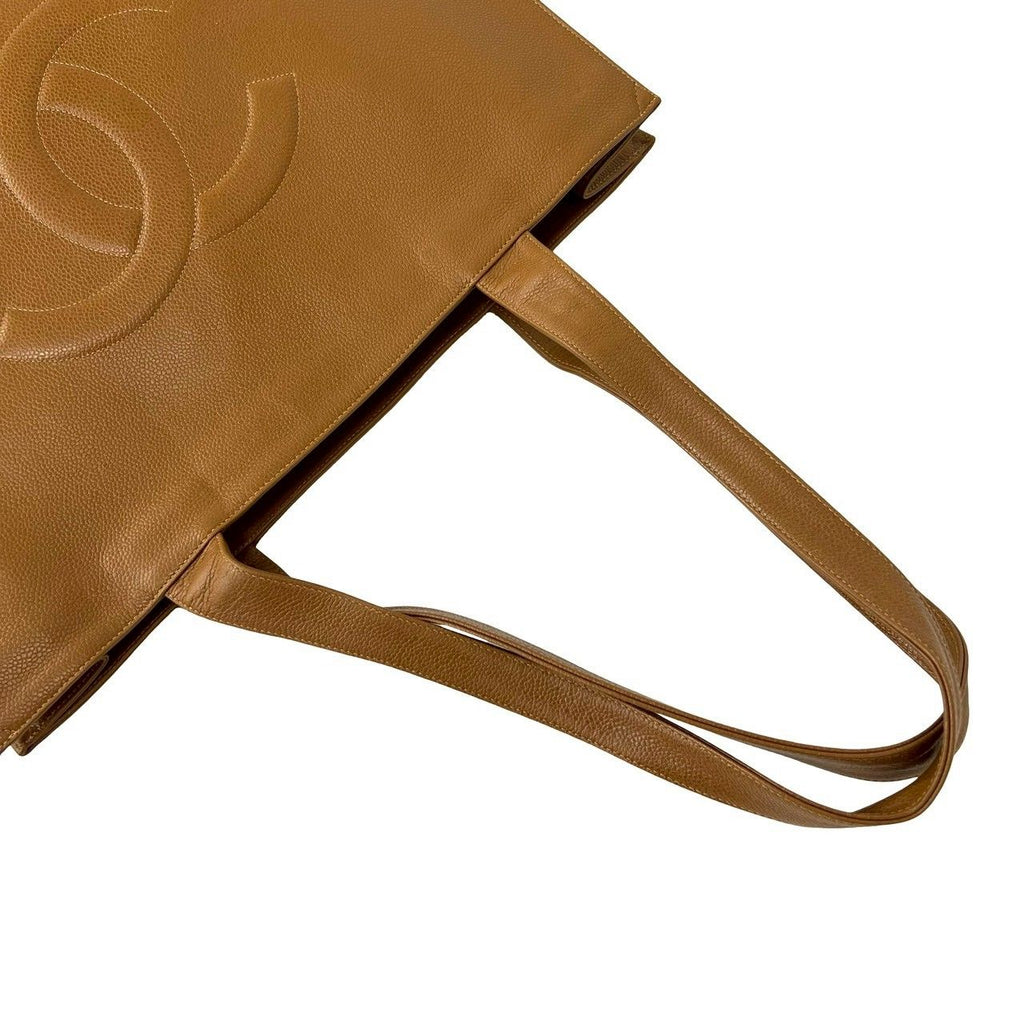 Chanel Card Seal Present Vintage CC Logo Caviar Leather Tote Brown — view 4