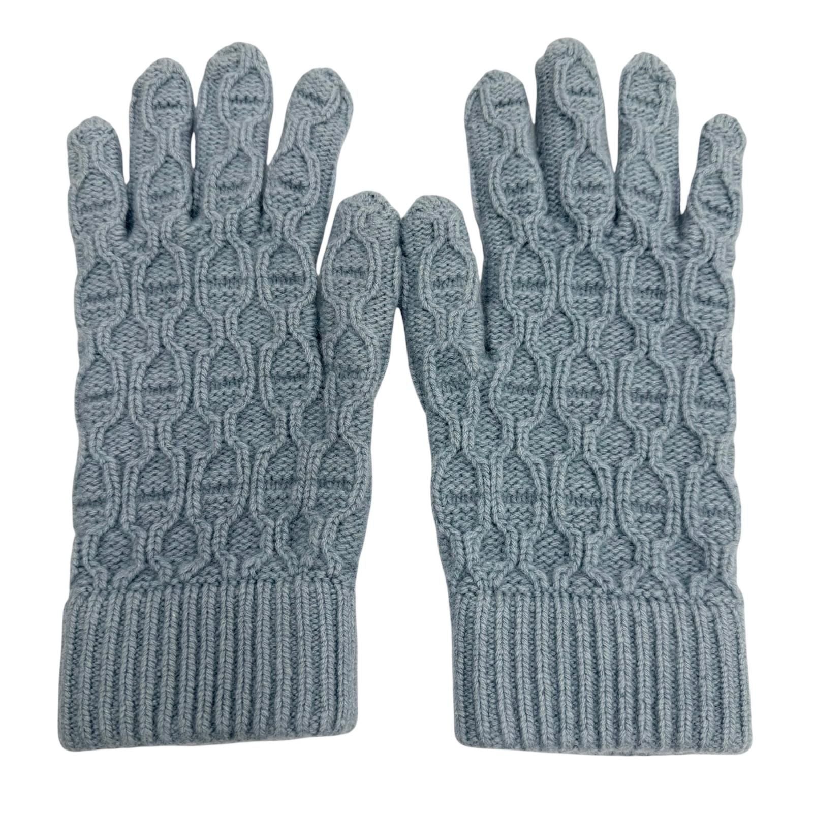 Hermes Tori Maillon Cashmere Knit Gloves Light Blue S Recommended for Winter — view 2