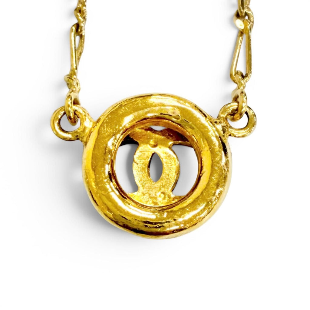 Chanel Vintage Circle CC Logo Necklace Gold — view 4