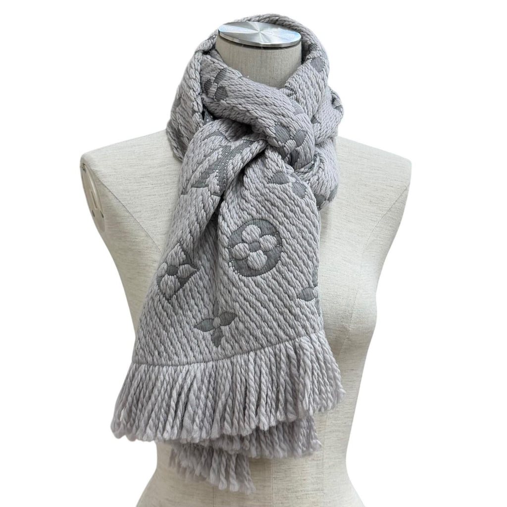 Louis Vuitton Echarpe Logo Mania Wool Silk Blend Gripe Loulou Fringe Scarf — view 2