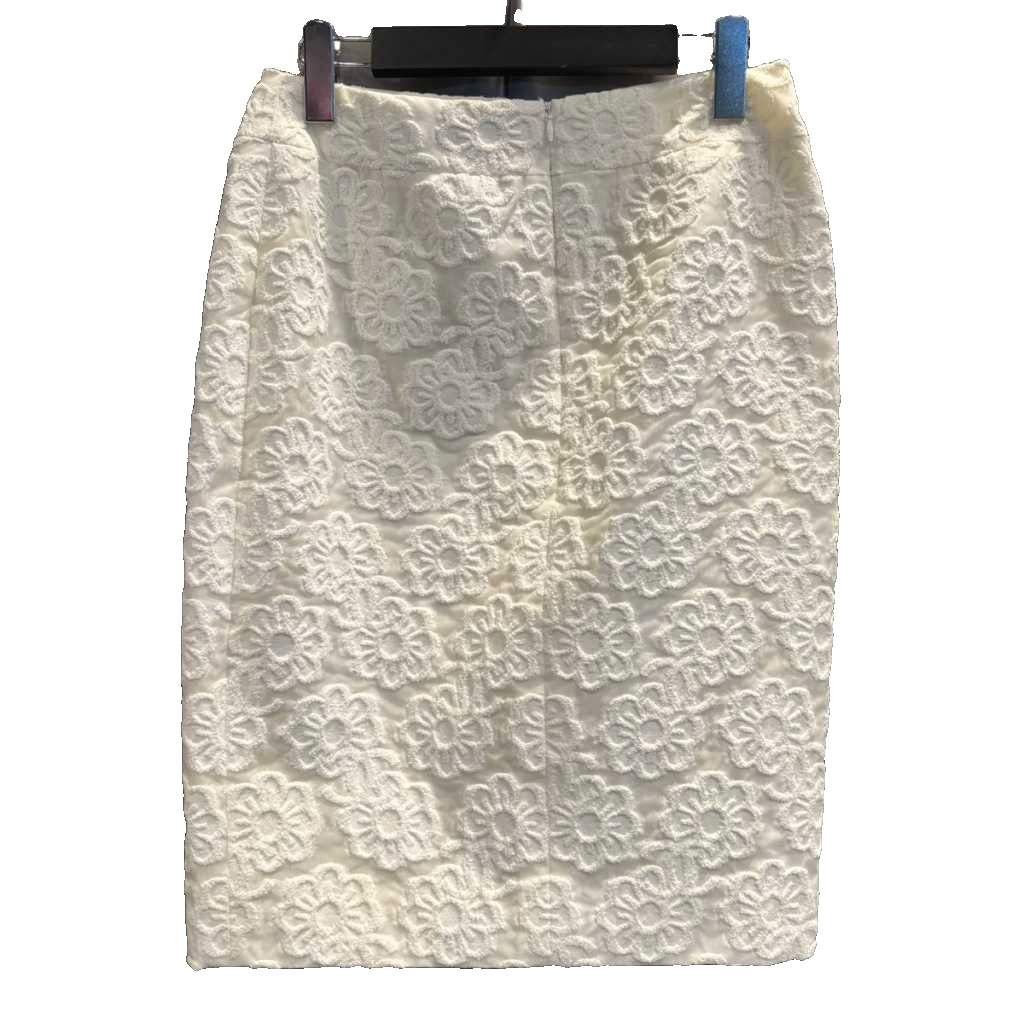 Chanel Skirt Tight Knee Length 38 White — view 2