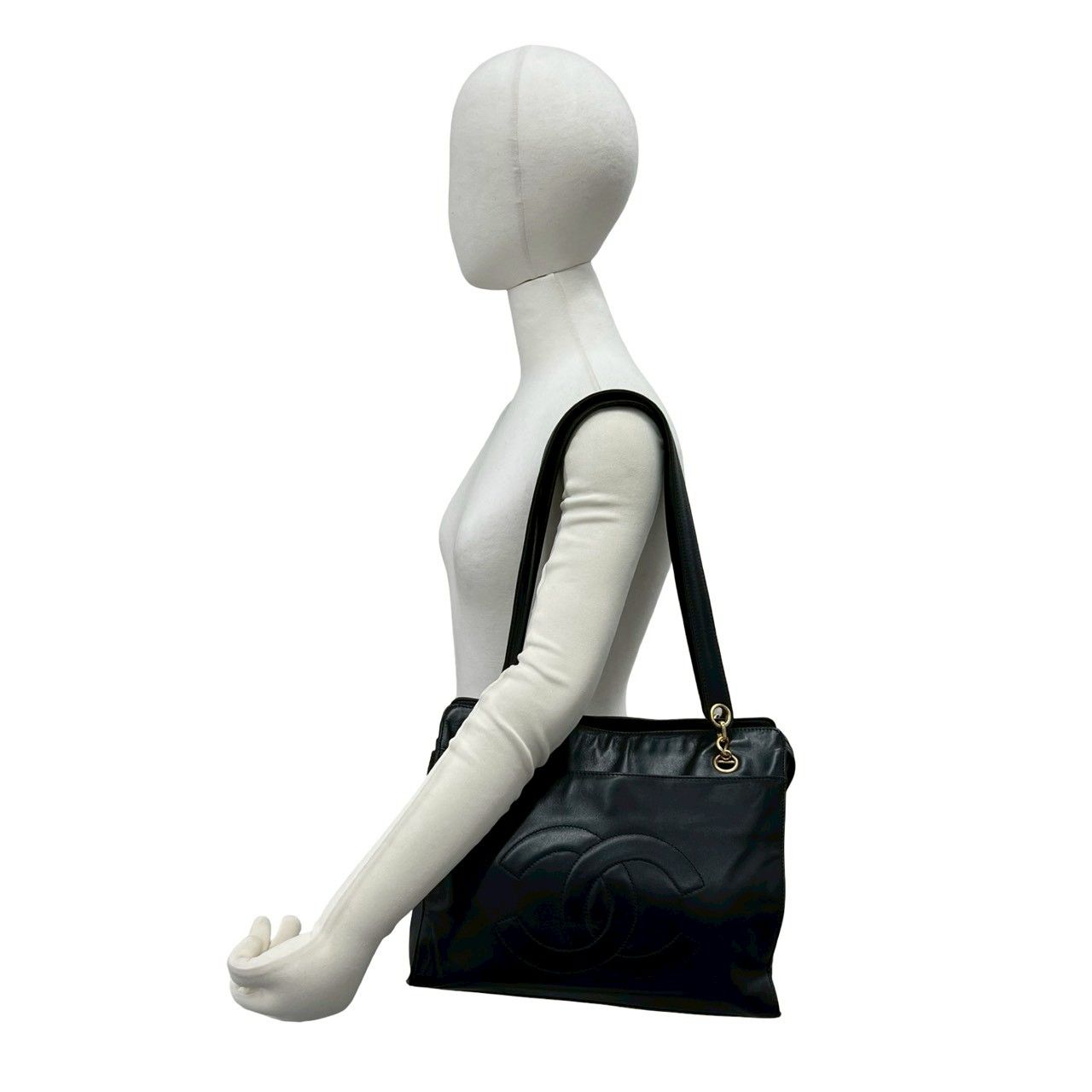 Chanel Seal Present 3 Vintage CC Logo Lambskin Shoulder Bag Mini Tote Black — view 2