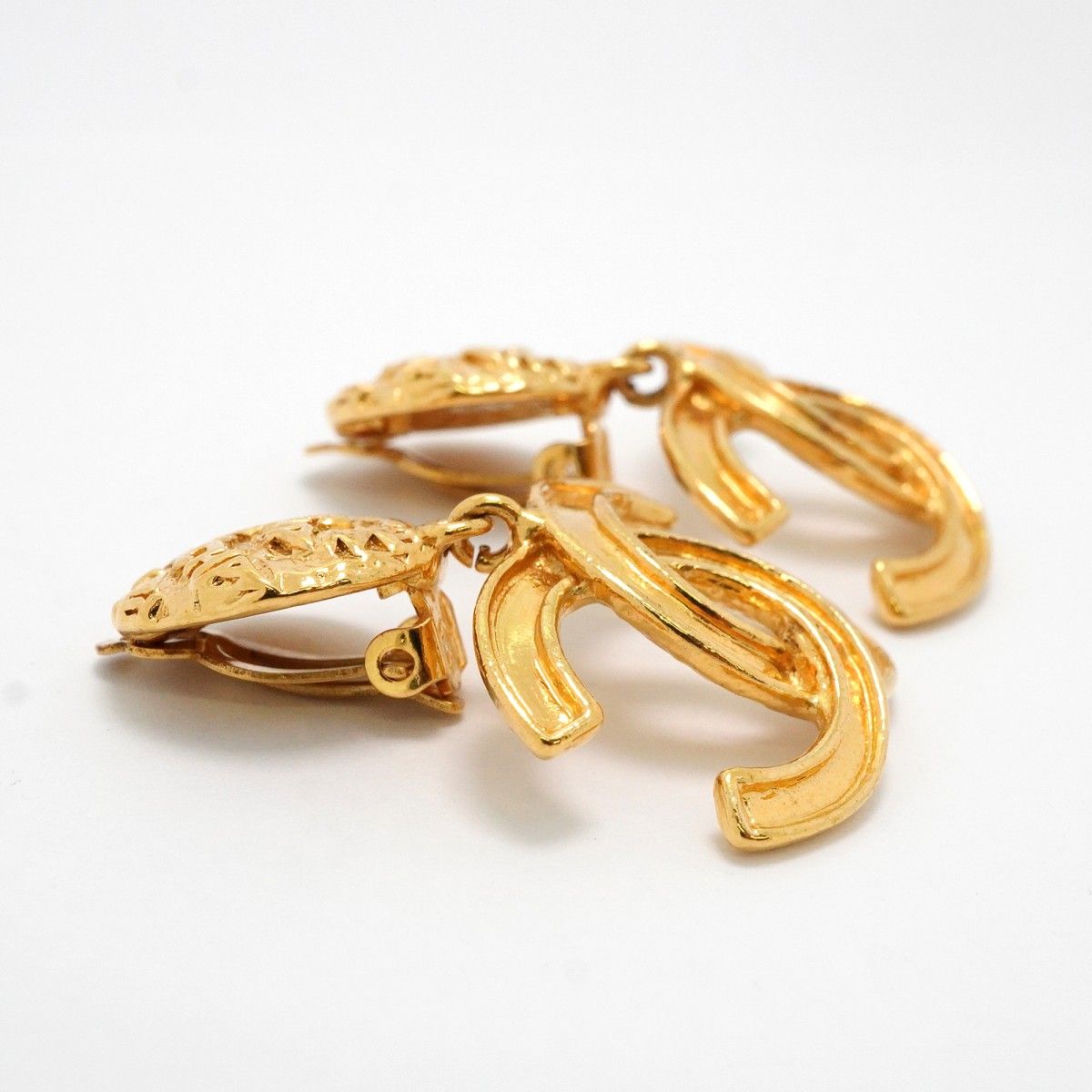 Chanel Earrings Vintage CC Logo Gold Plated — view 2