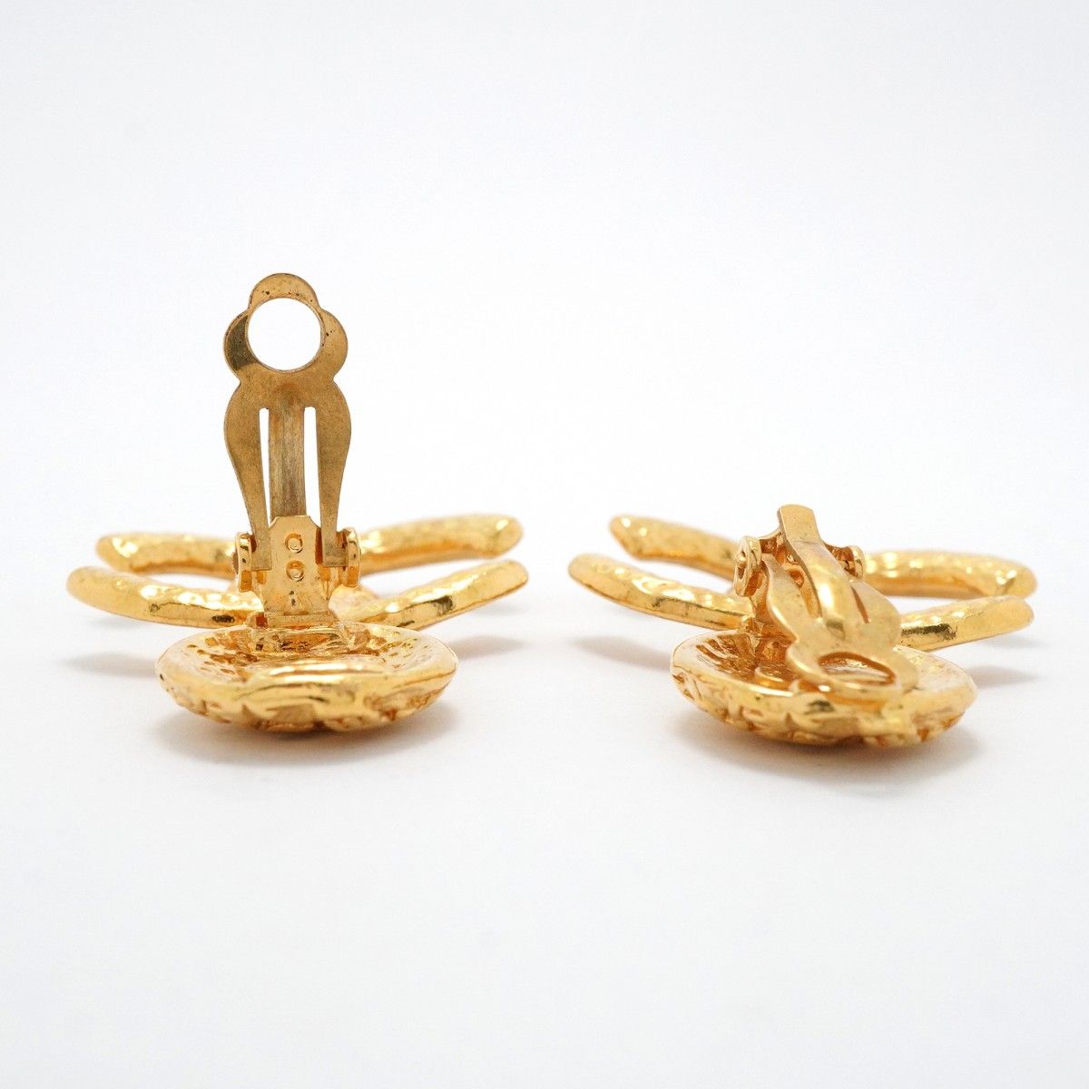 Chanel Earrings Vintage CC Logo Gold Plated — view 3