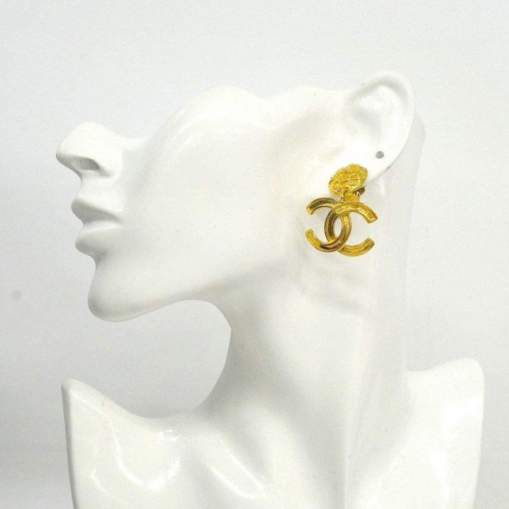 Chanel Earrings Vintage CC Logo Gold Plated — view 5