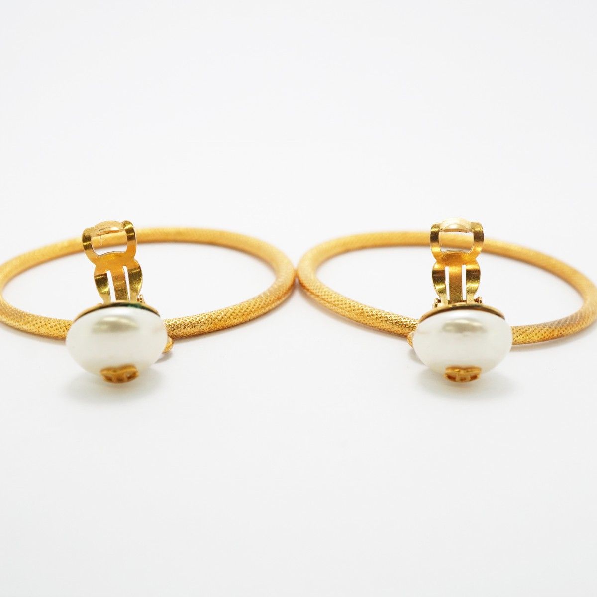 Chanel Earrings Vintage CC Logo Round — view 7