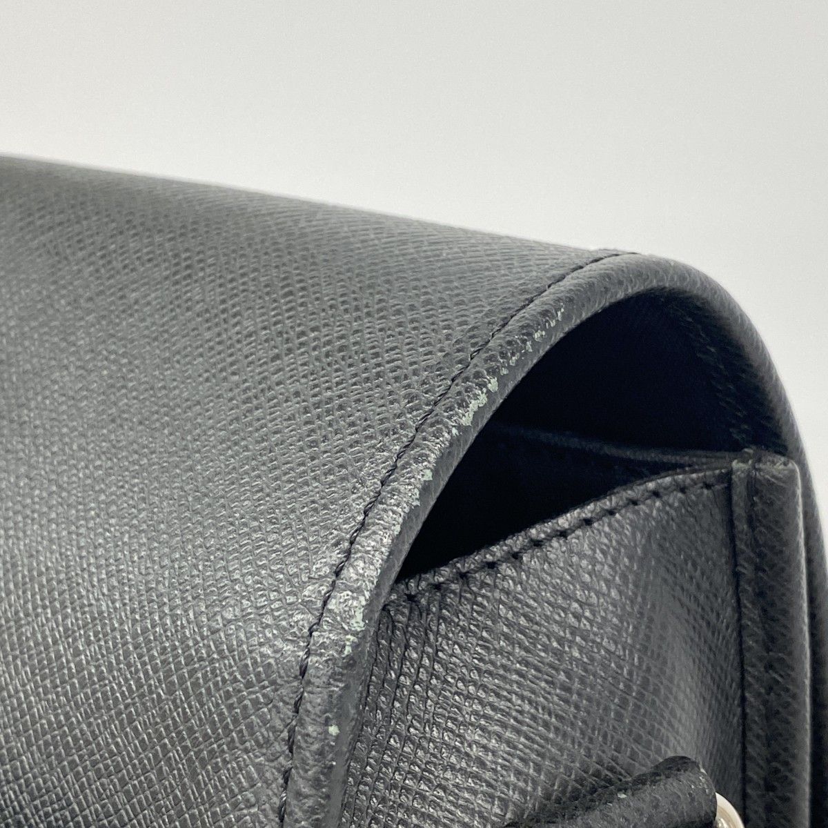 Louis Vuitton Shoulder Bag Taiga Andrey Ardoise — view 6