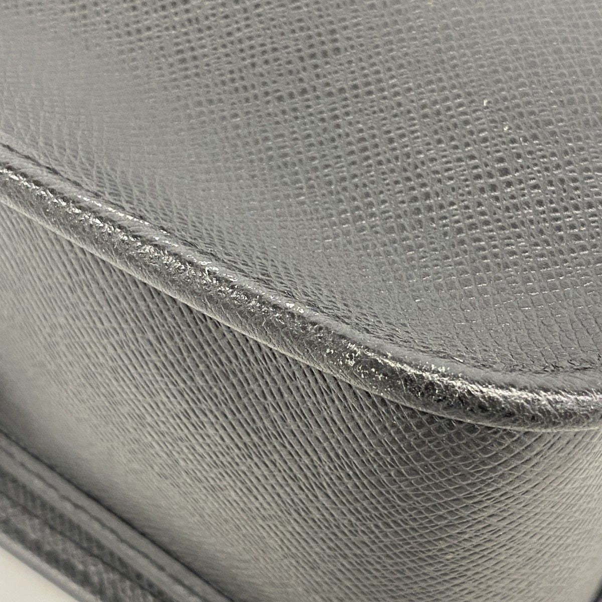 Louis Vuitton Shoulder Bag Taiga Andrey Ardoise — view 7