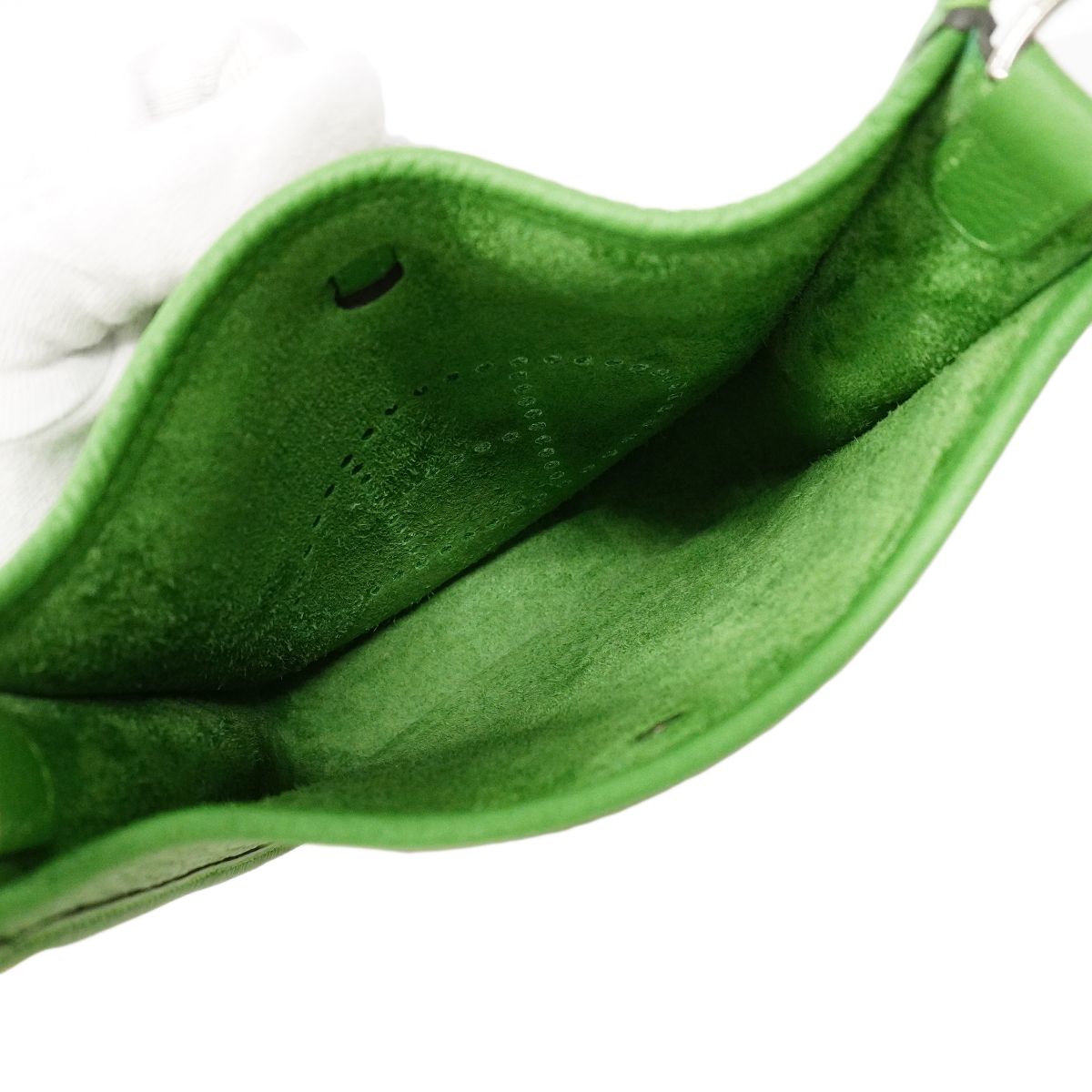 Hermes Shoulder Bag Evelyne TPM Taurillon Clemence Vert Yucca Silver — view 4