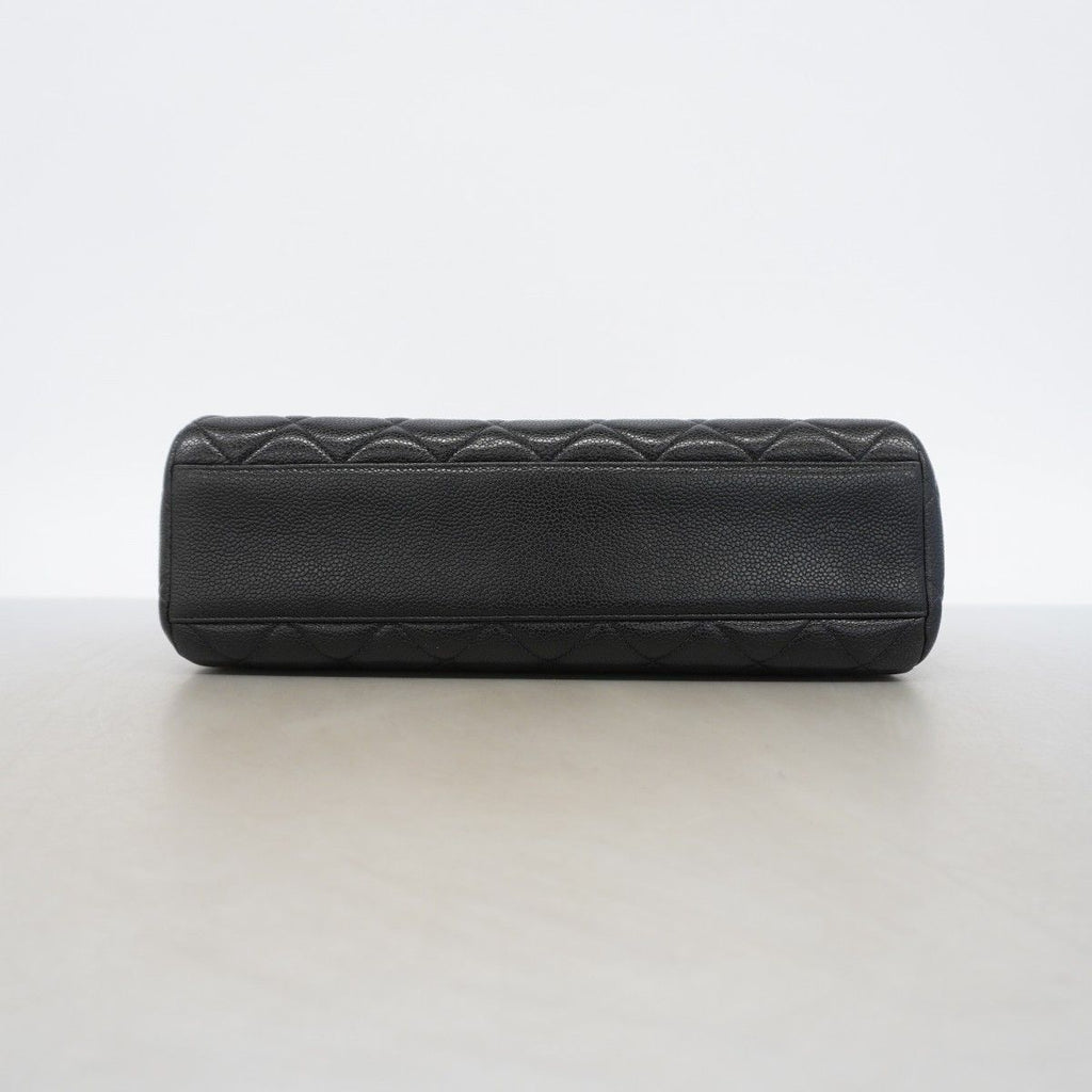 Chanel Shoulder Bag Quilted Caviar Leather Black Gold — view 3