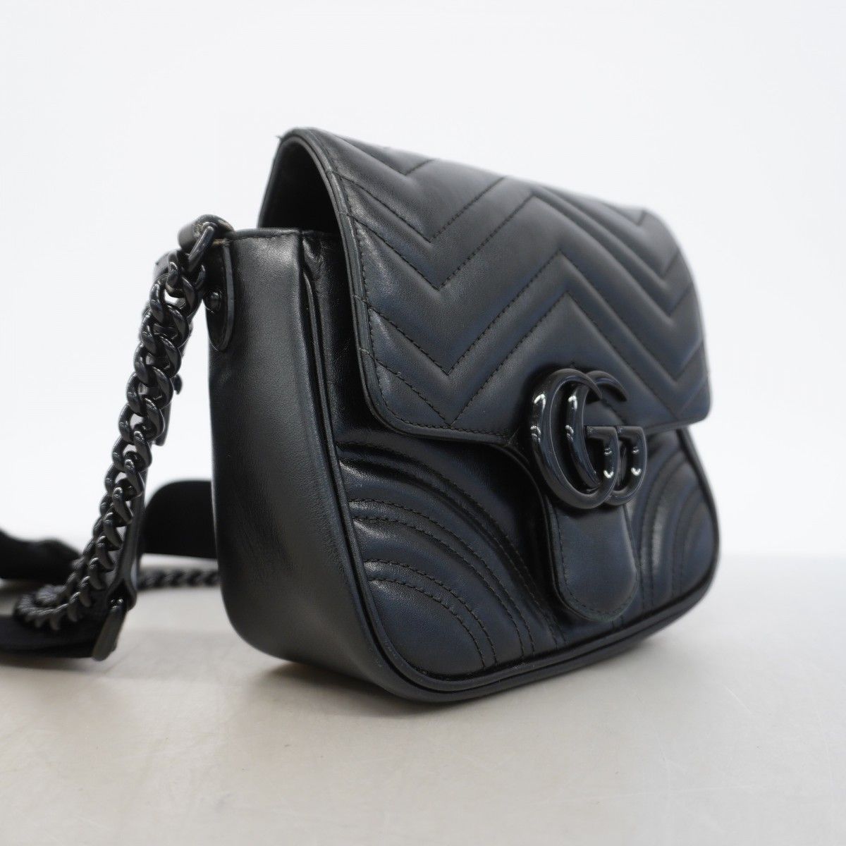 Gucci Handbag GG Marmont Leather Black Silver 2-Way — view 2