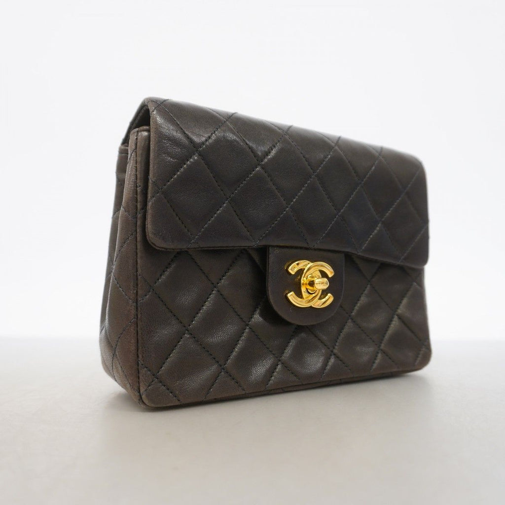 Chanel Shoulder Bag Quilted Lambskin Black Gold — view 2