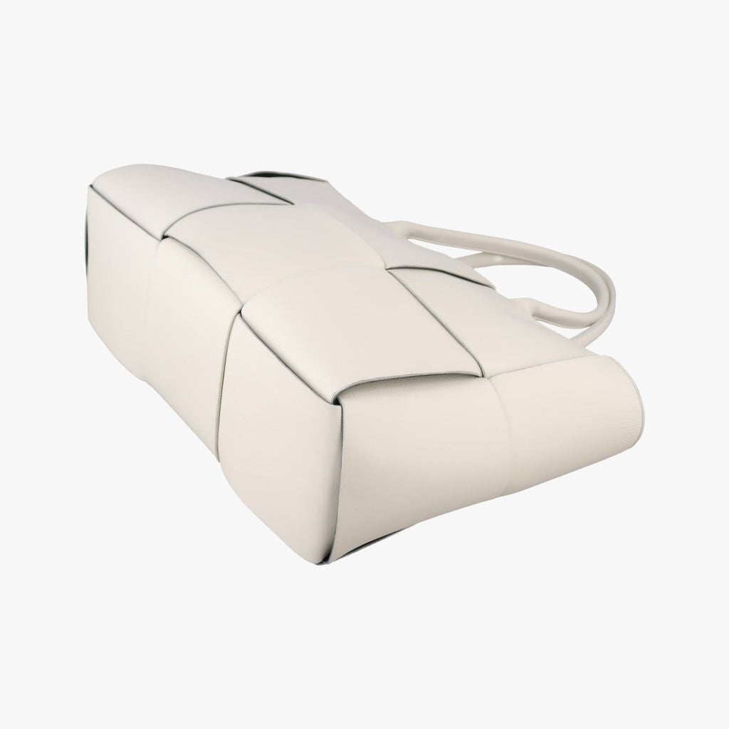 Bottega Veneta the Arco Tote White Lambskin — view 4