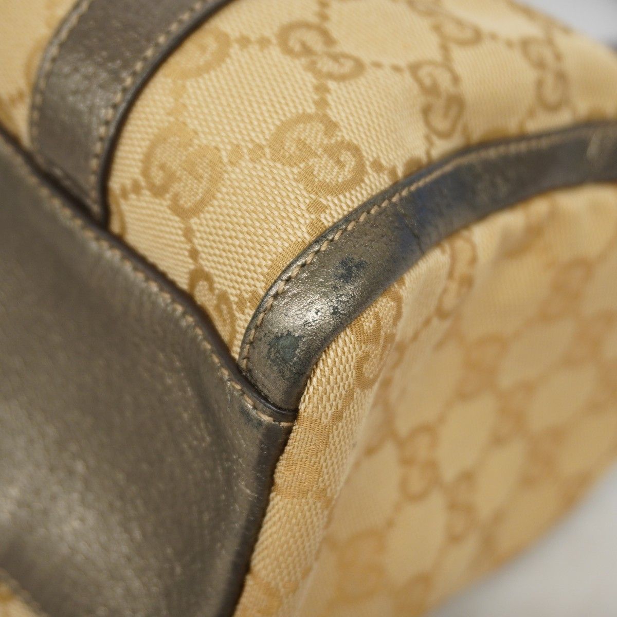 Gucci Handbag GG Canvas Abbey Brown Champagne Gold — view 7