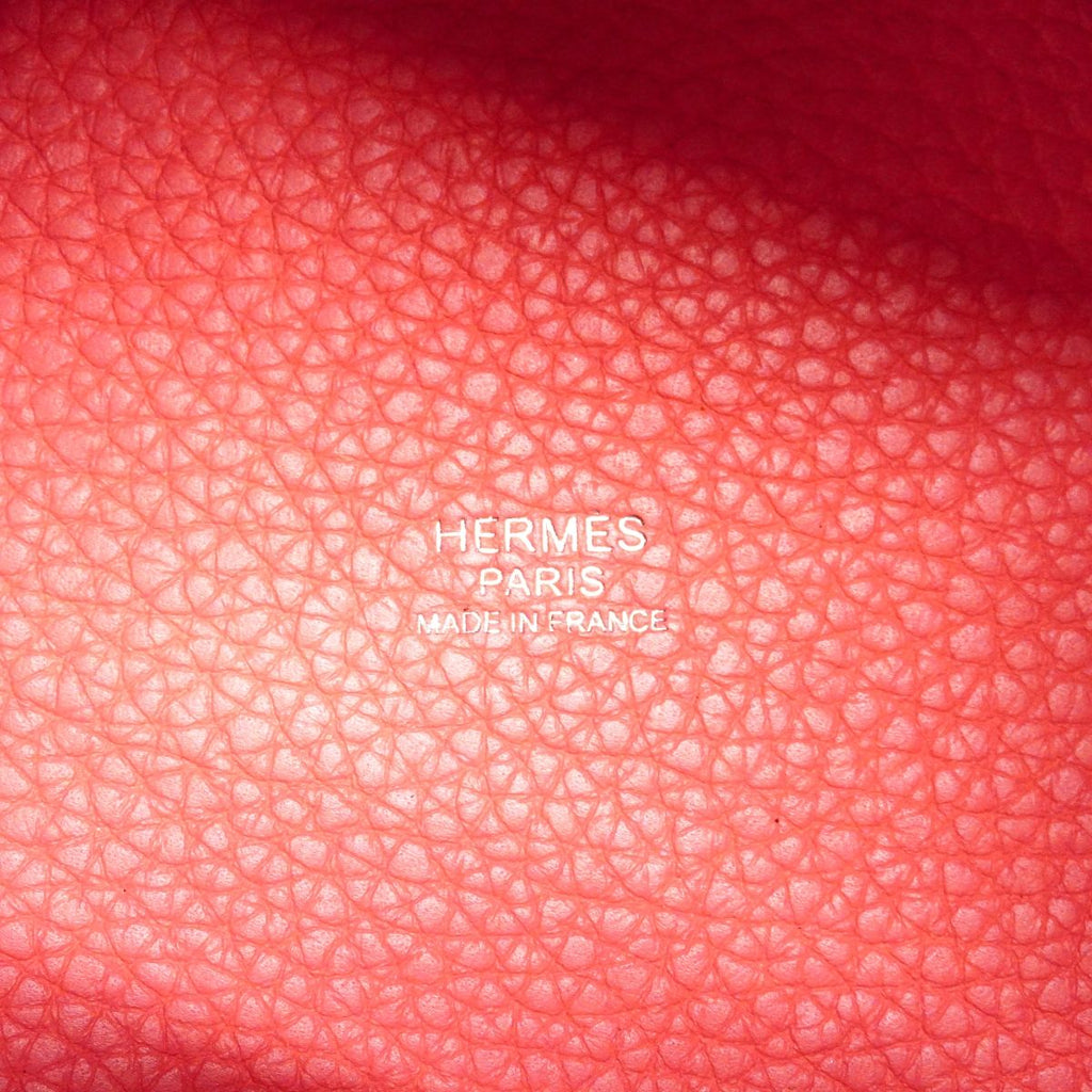 Hermes Handbag Picotin Lock Eclat PM Taurillon Clemence Rose Azalea Terbatie — view 5