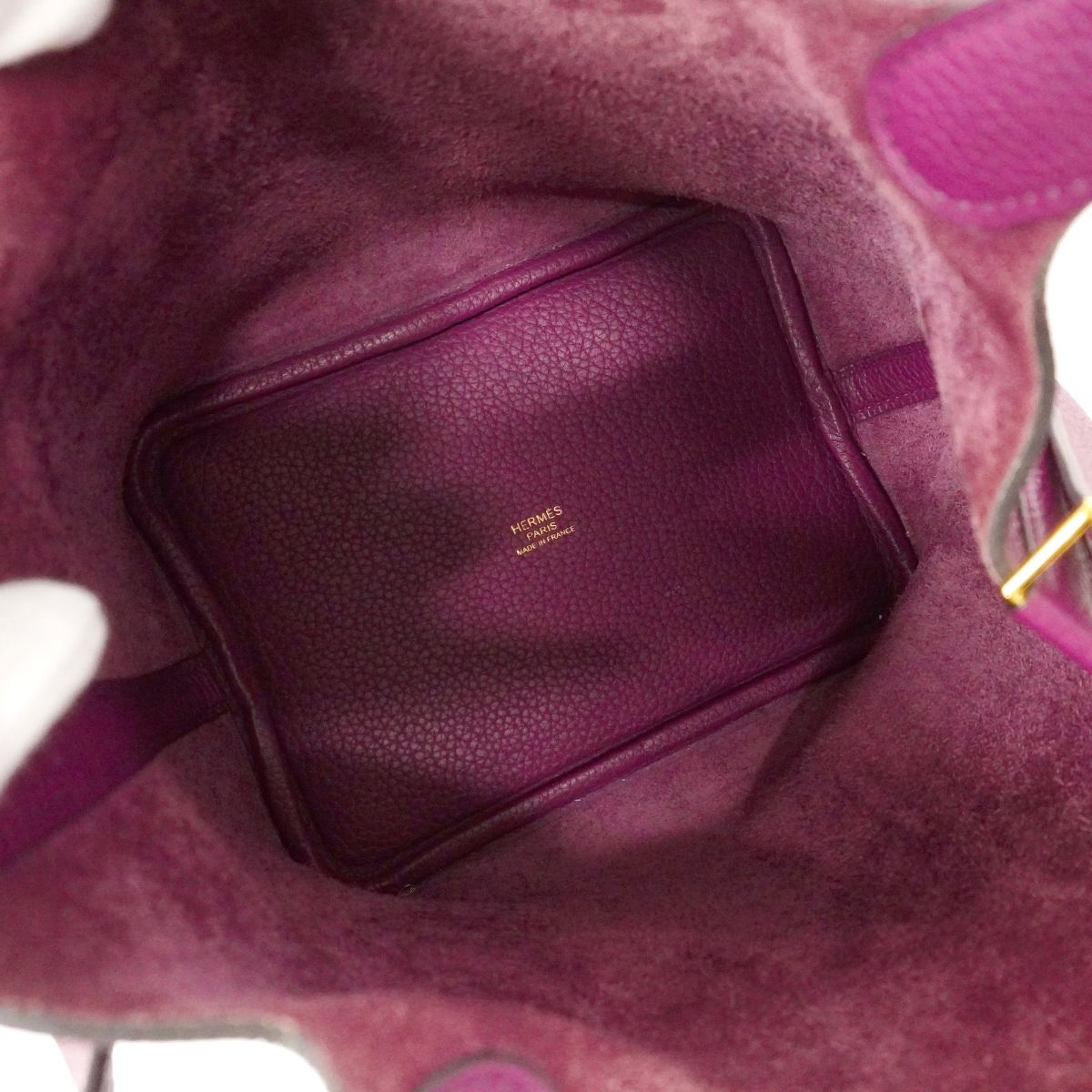 Hermes Handbag Picotin Lock PM Taurillon Clemence Anemone Gold — view 4