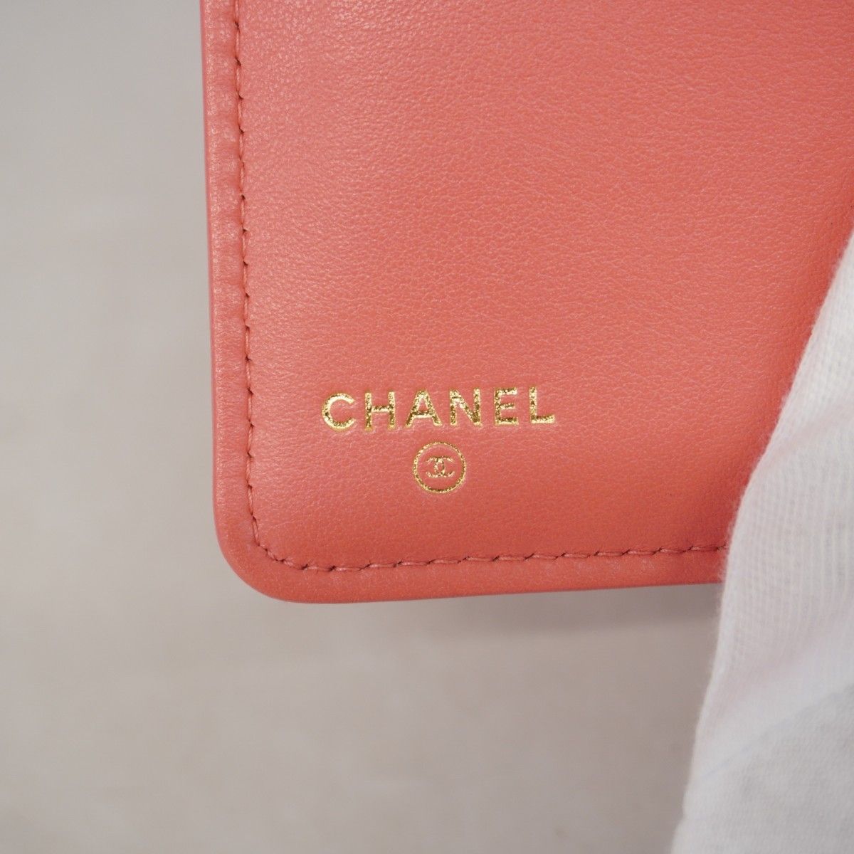 Chanel Wallet Quilted Caviar Leather Pink Gold — view 4