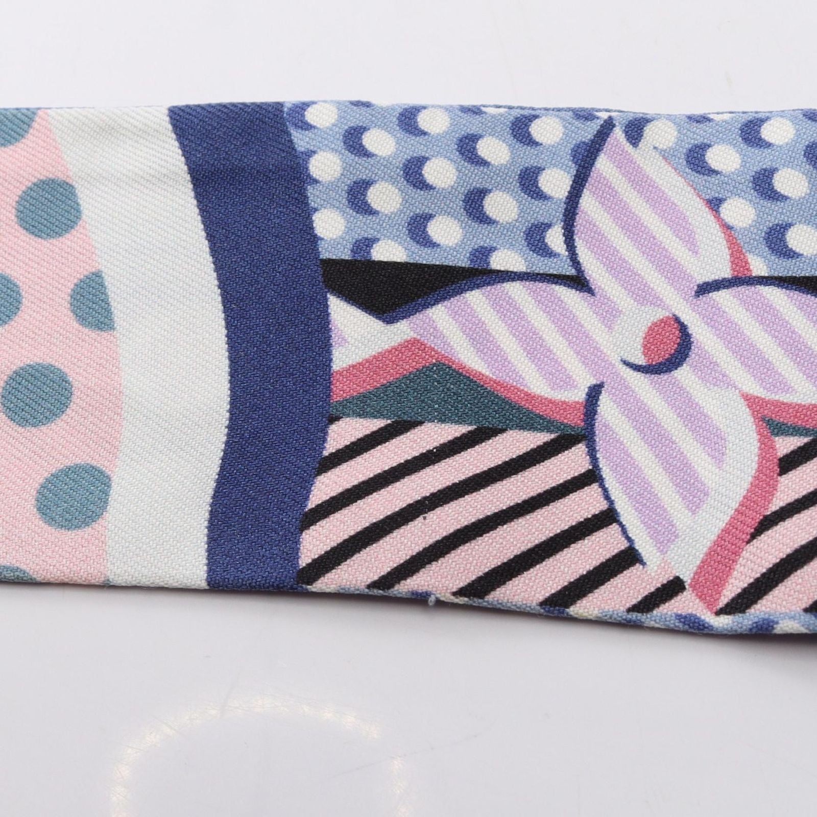 Louis Vuitton Scarf Bandeau BB Pop LV Blue Silk — view 7