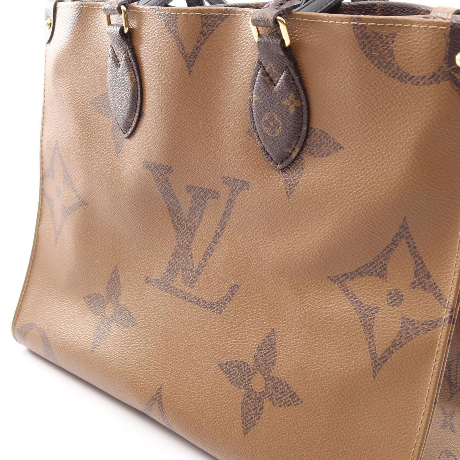 Louis Vuitton Tote On The Go MM Monogram Giant Reverse 2-Way Canvas Leather — view 8