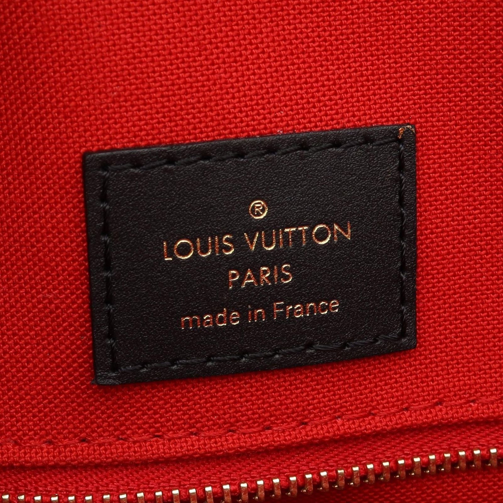 Louis Vuitton Tote On The Go MM Monogram Giant Reverse 2-Way Canvas Leather — view 4
