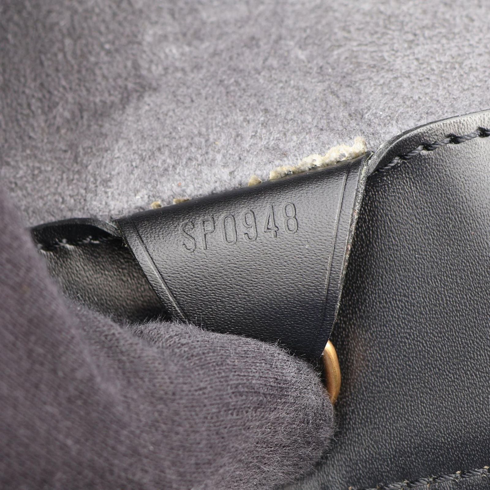 Louis Vuitton Shoulder Bag Duplex Epi Noir Leather — view 5