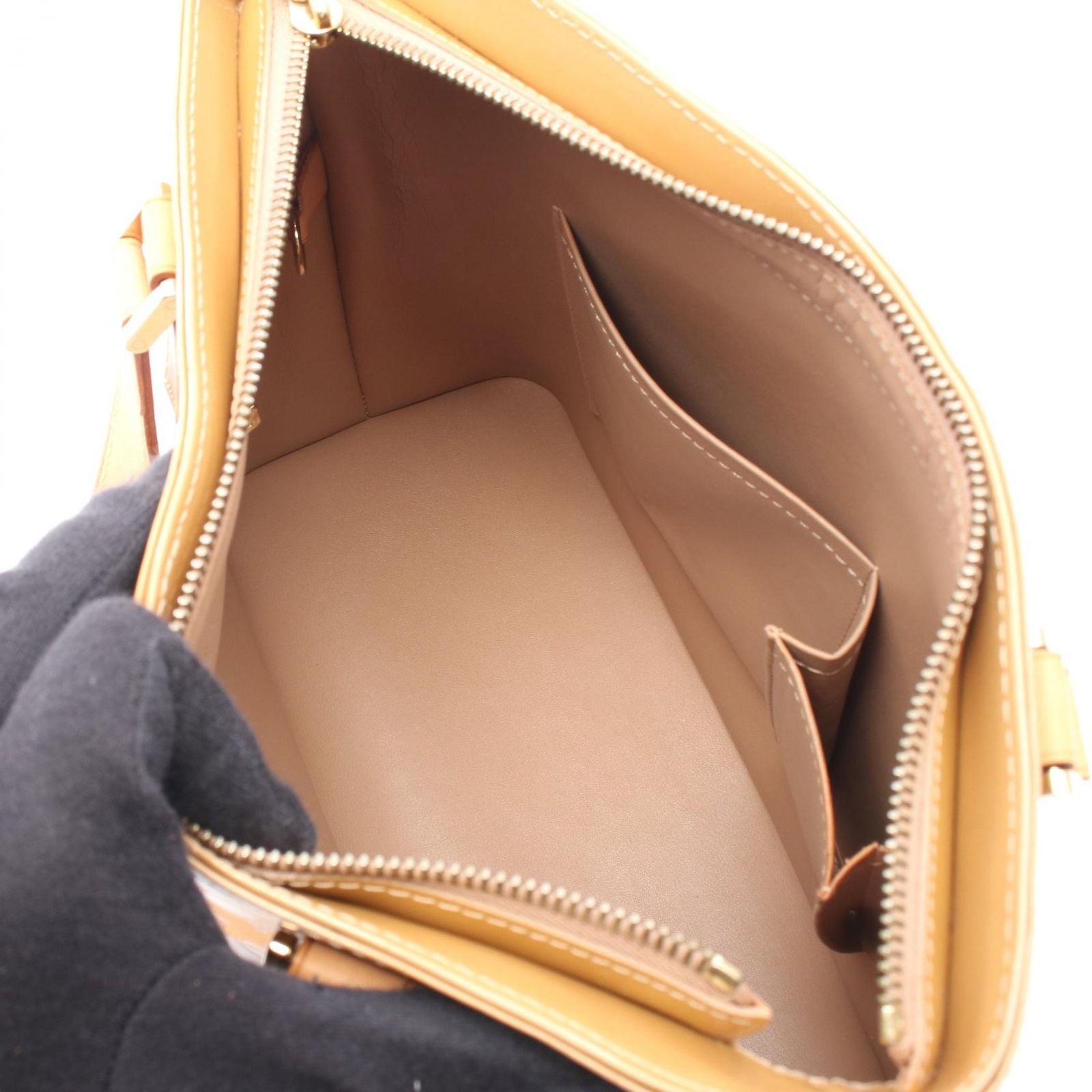 Louis Vuitton Handbag Monogram Vernis Noisette Leather — view 3