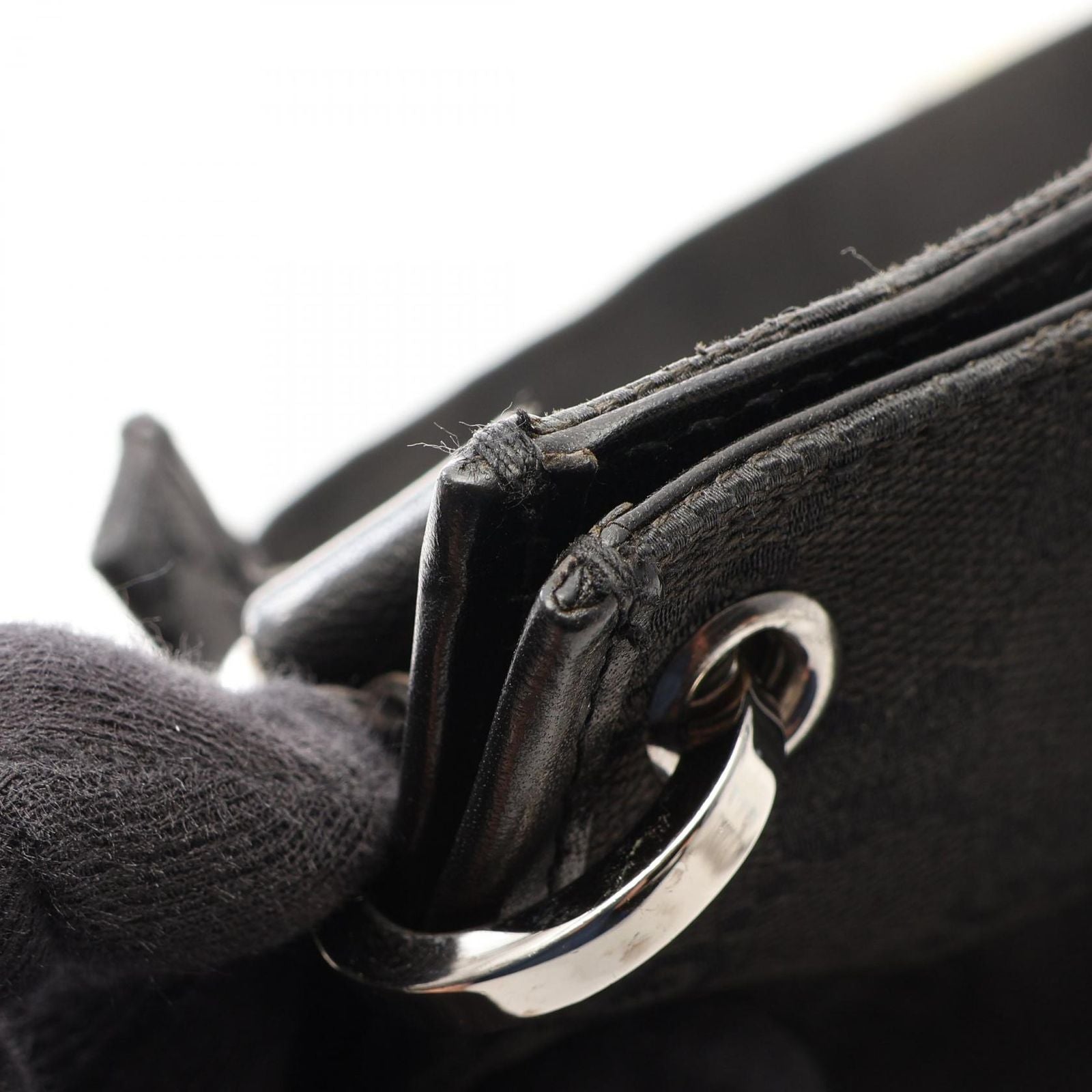 Gucci Shoulder Bag GG Canvas Black — view 8