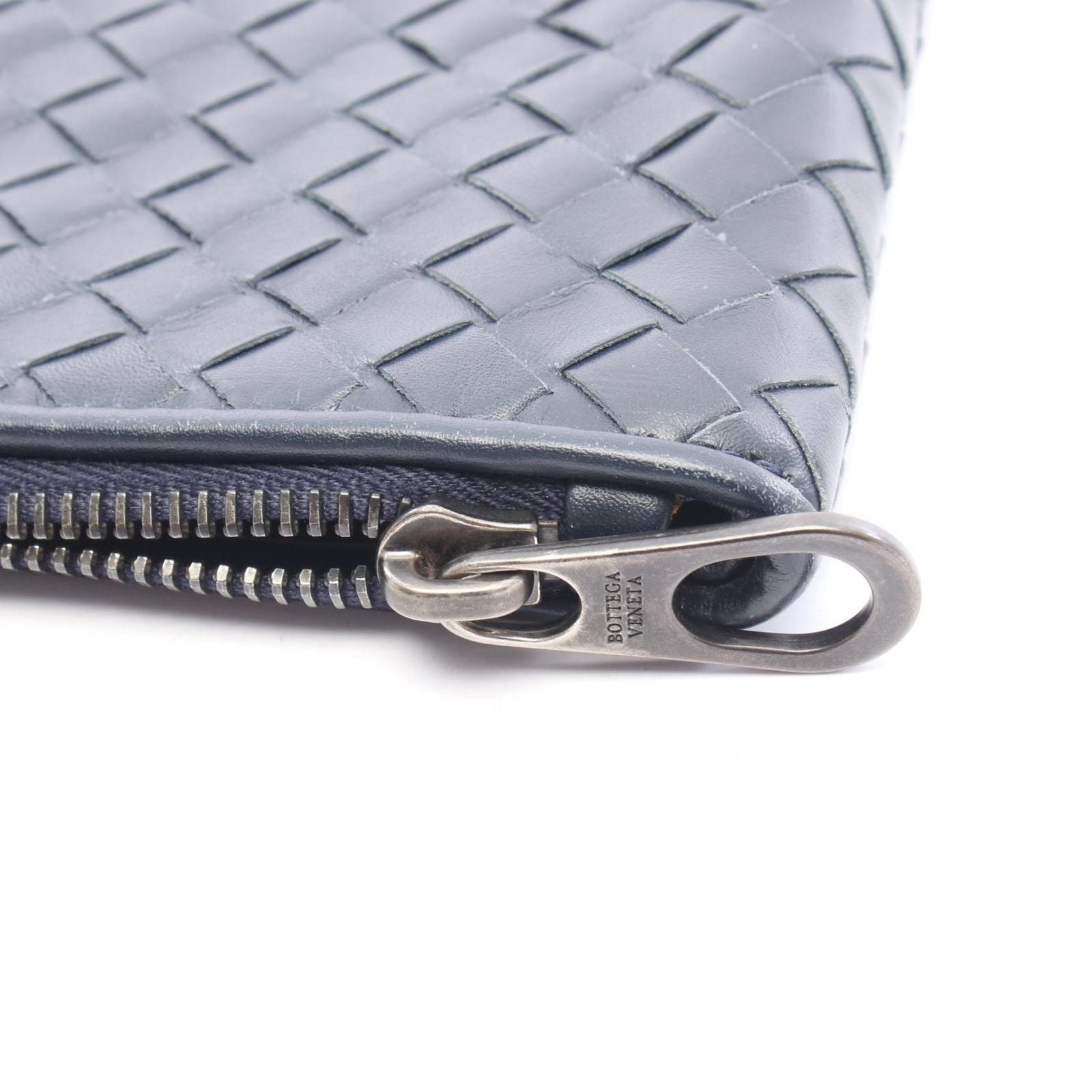 Bottega Veneta Clutch Intrecciato Navy Leather — view 8
