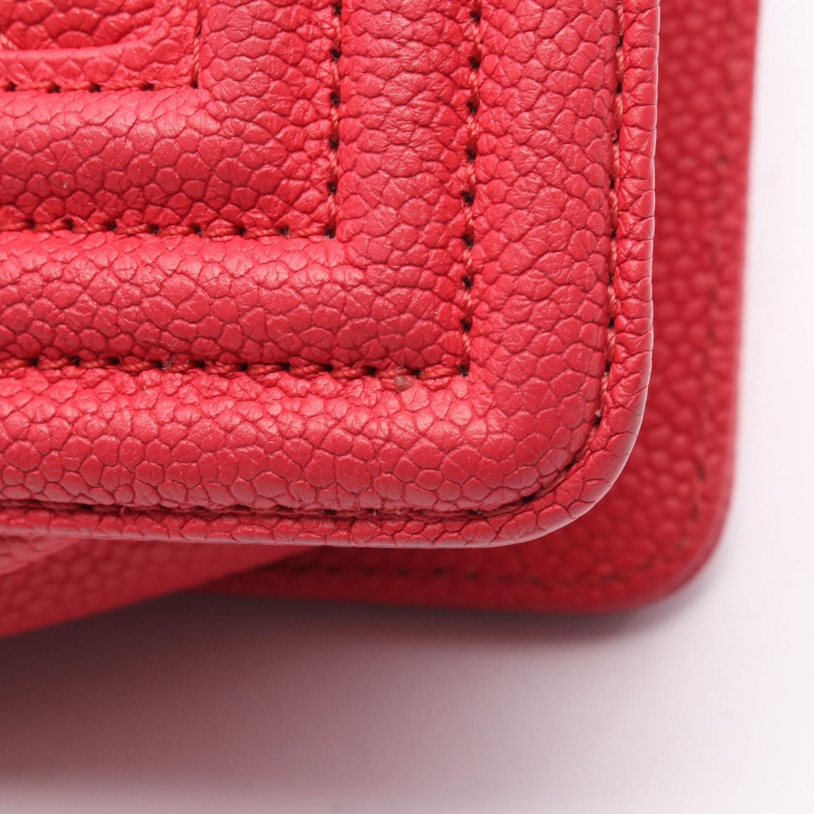 Chanel Shoulder Bag Boy Small Red Caviar Leather Chain — view 8