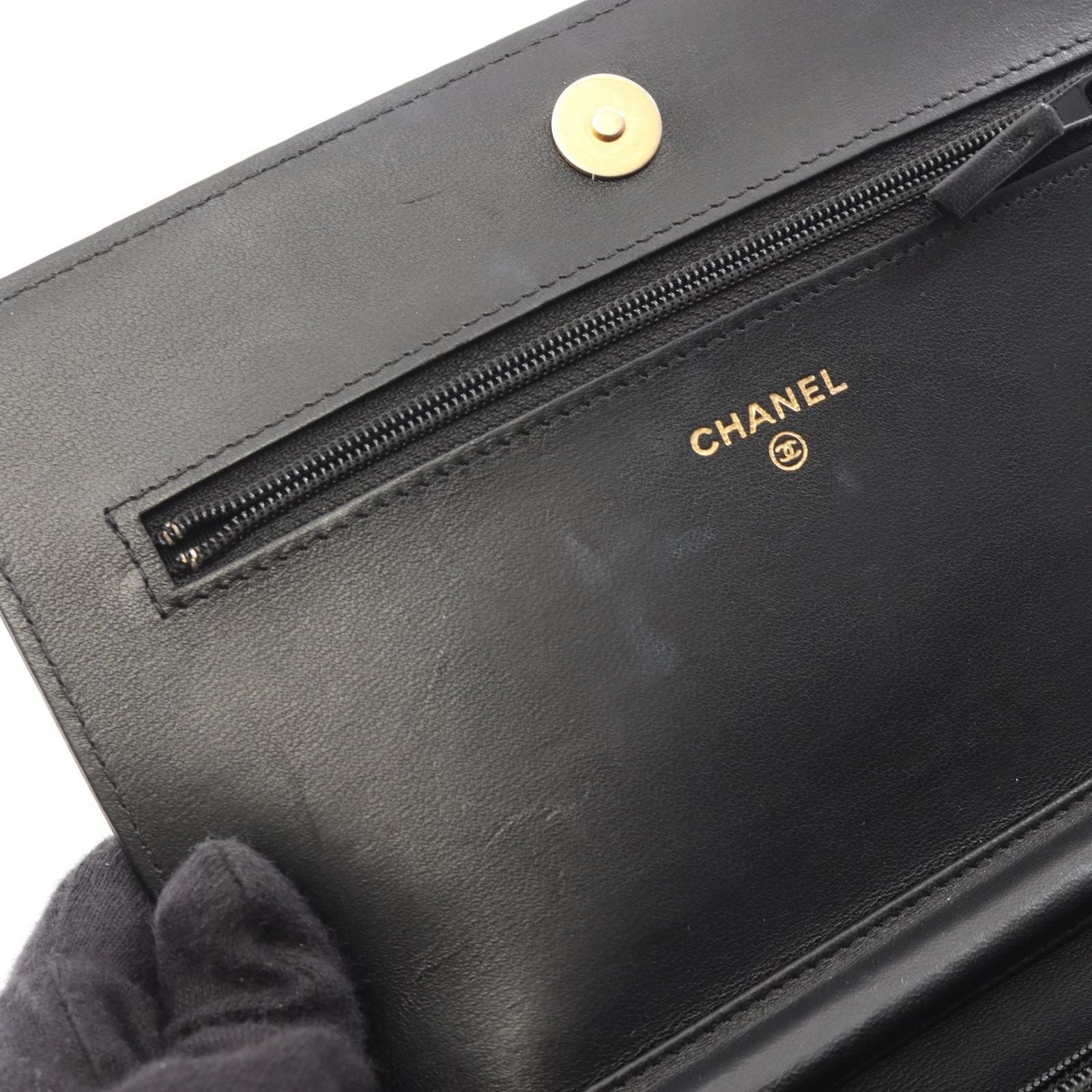 Chanel Shoulder Bag Boy Black Lambskin Boy Chain Wallet — view 6