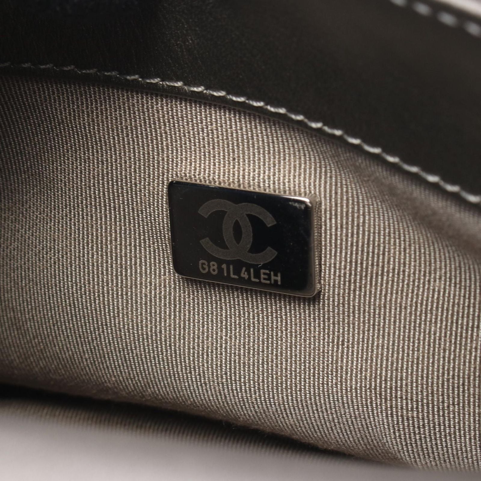 Chanel Shoulder Bag Quilted Round Flap Small Metallic Sill Bague Lambskin Chain — view 5