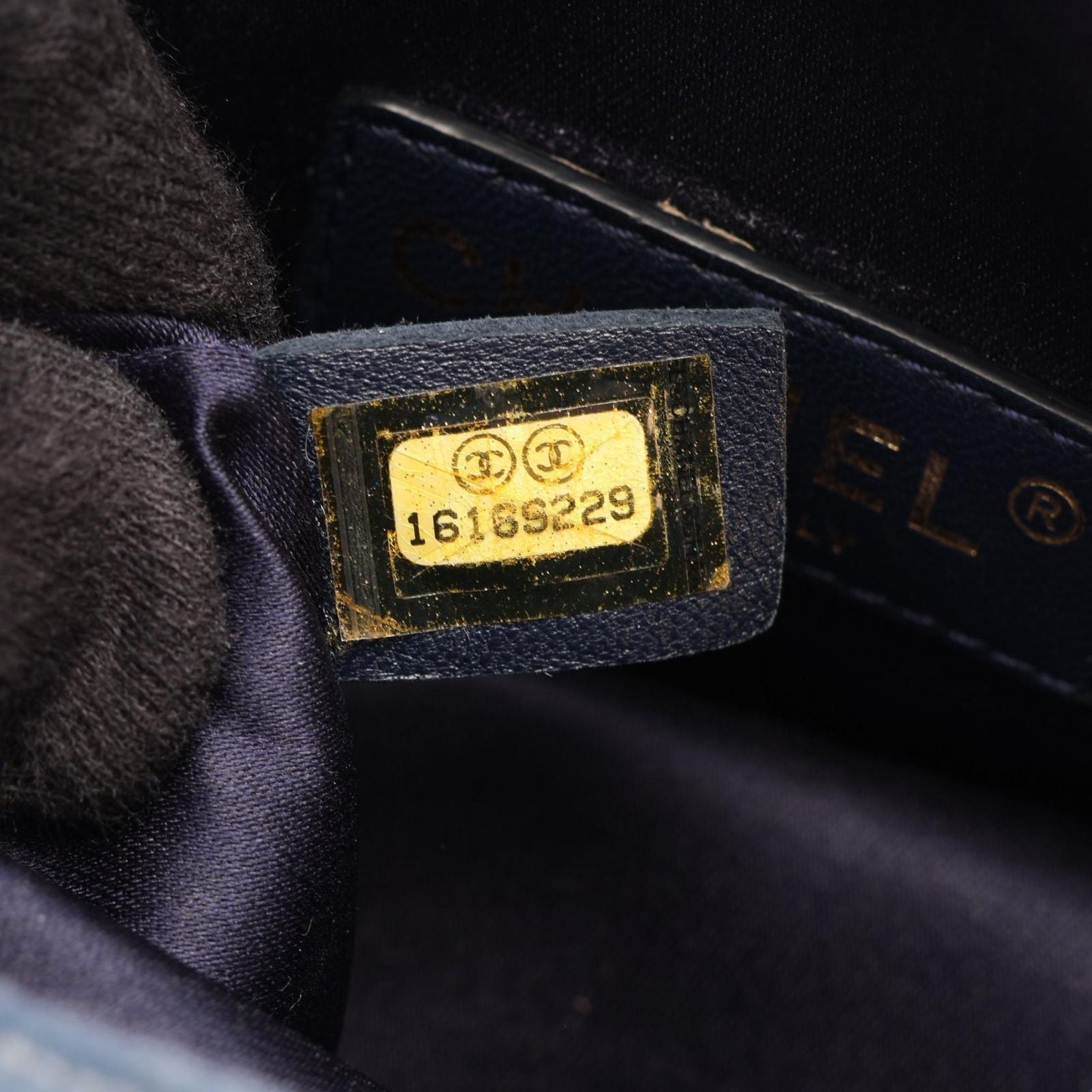 Chanel Shoulder Bag Stitch Che Blanc Smoked Blue Leather Mini Chain — view 5