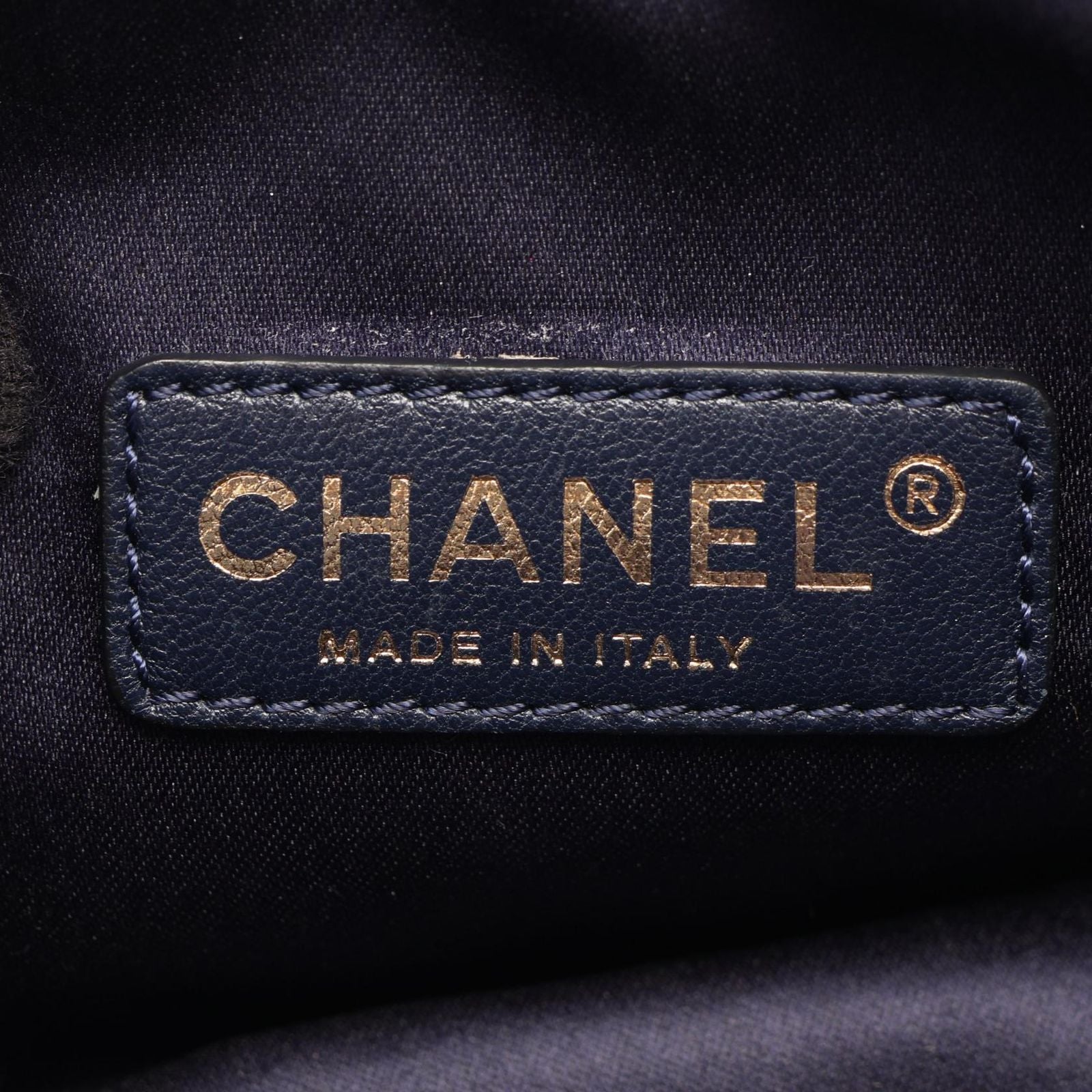 Chanel Shoulder Bag Stitch Che Blanc Smoked Blue Leather Mini Chain — view 4