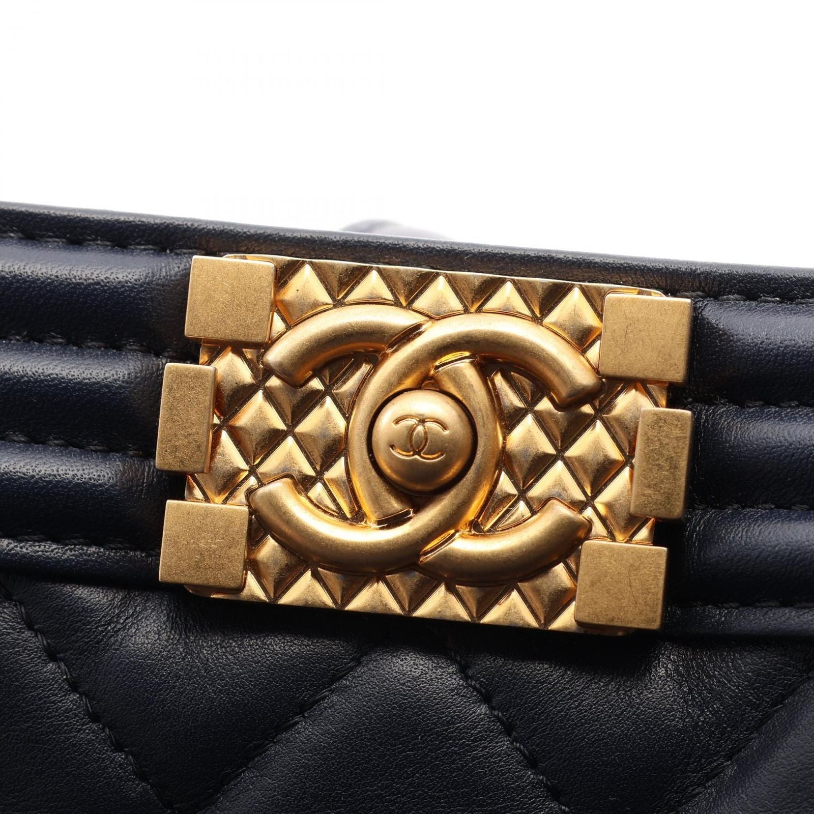 Chanel Shoulder Bag Boy 2-Way Navy Lambskin Boy Small — view 7