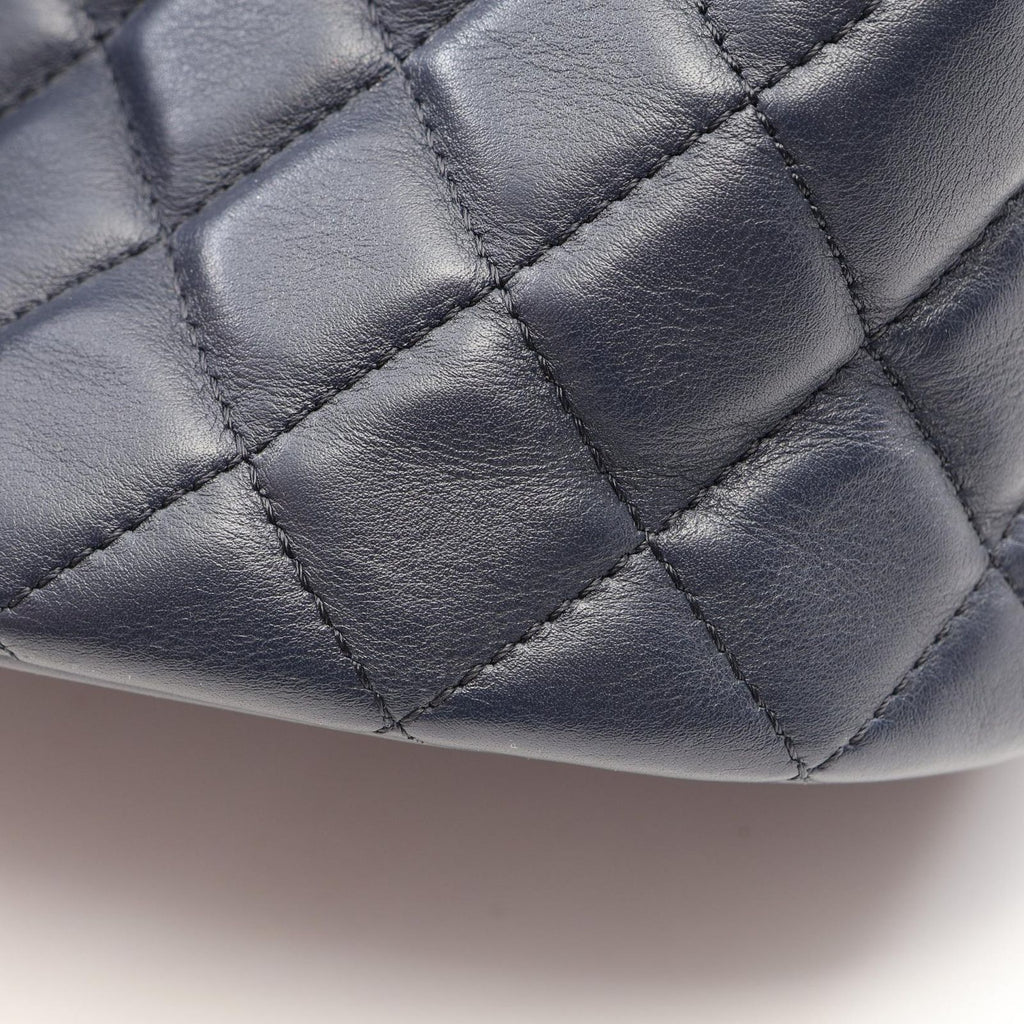 Chanel Shoulder Bag Boy 2-Way Navy Lambskin Boy Small — view 6