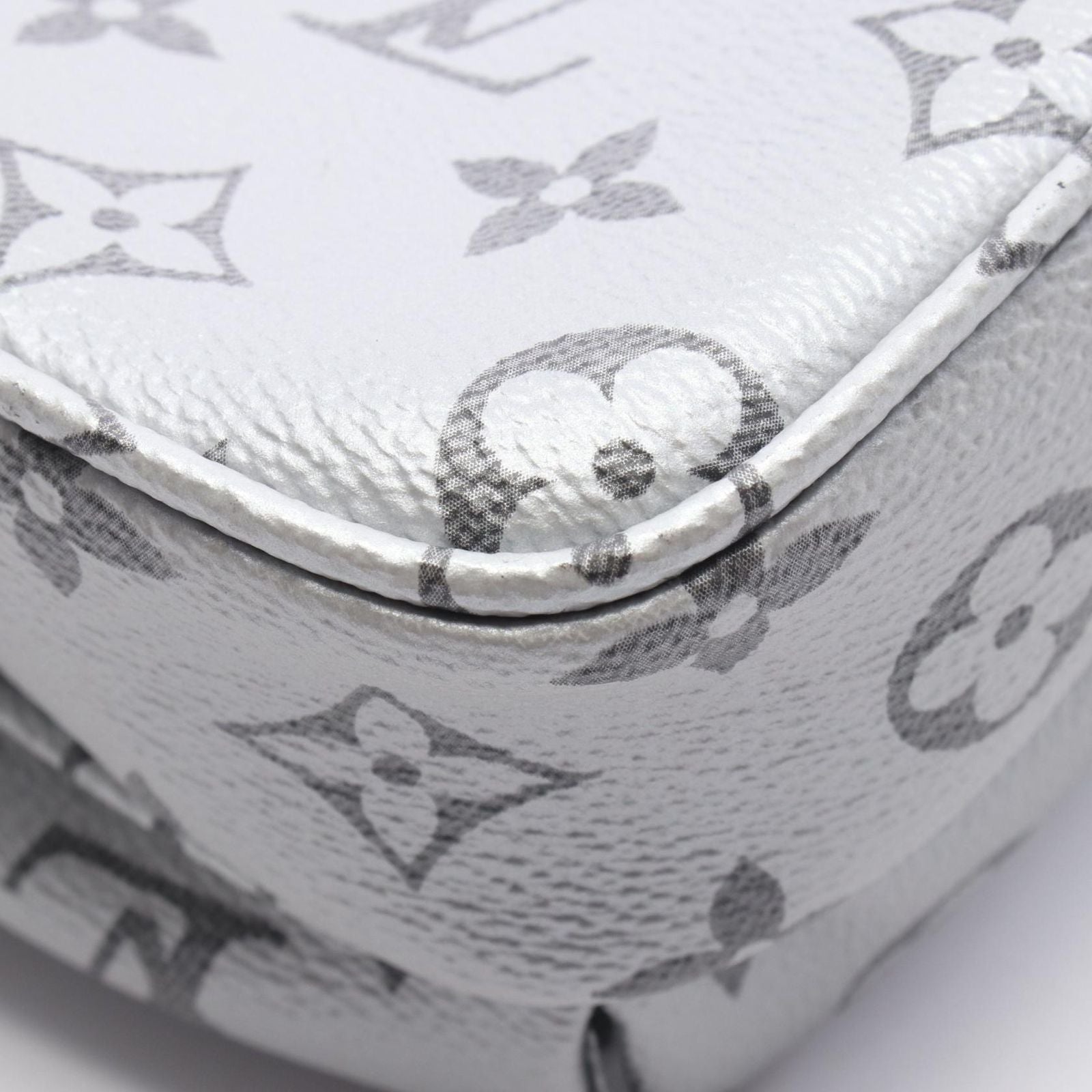 Louis Vuitton Shoulder Bag Reflective Messenger PM Silver Canvas — view 5