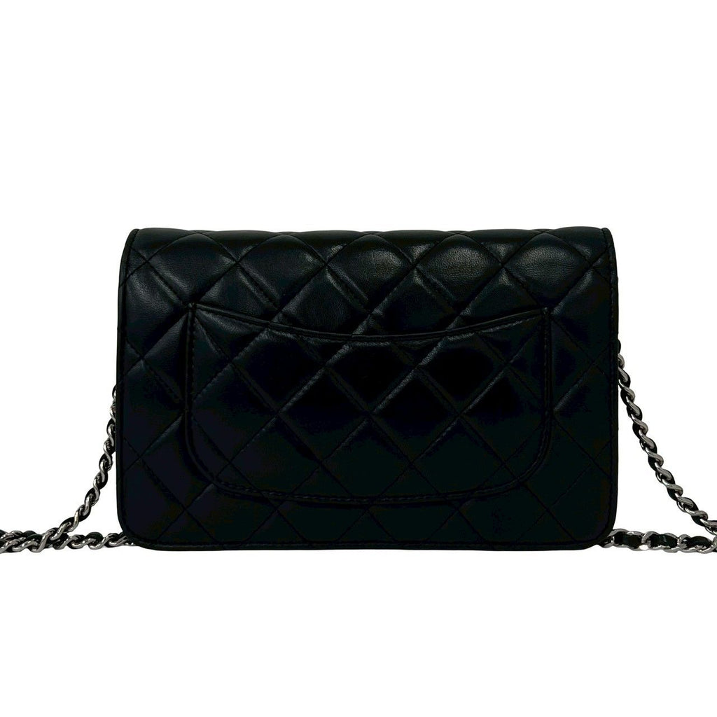 Chanel Card Present Quilted CC Logo Lambskin Shoulder Bag Pochette Black — view 3