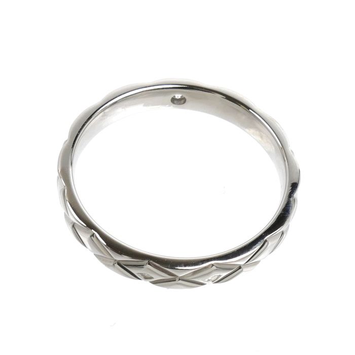 Chanel Platinum Quilted Ring Diamond — view 4
