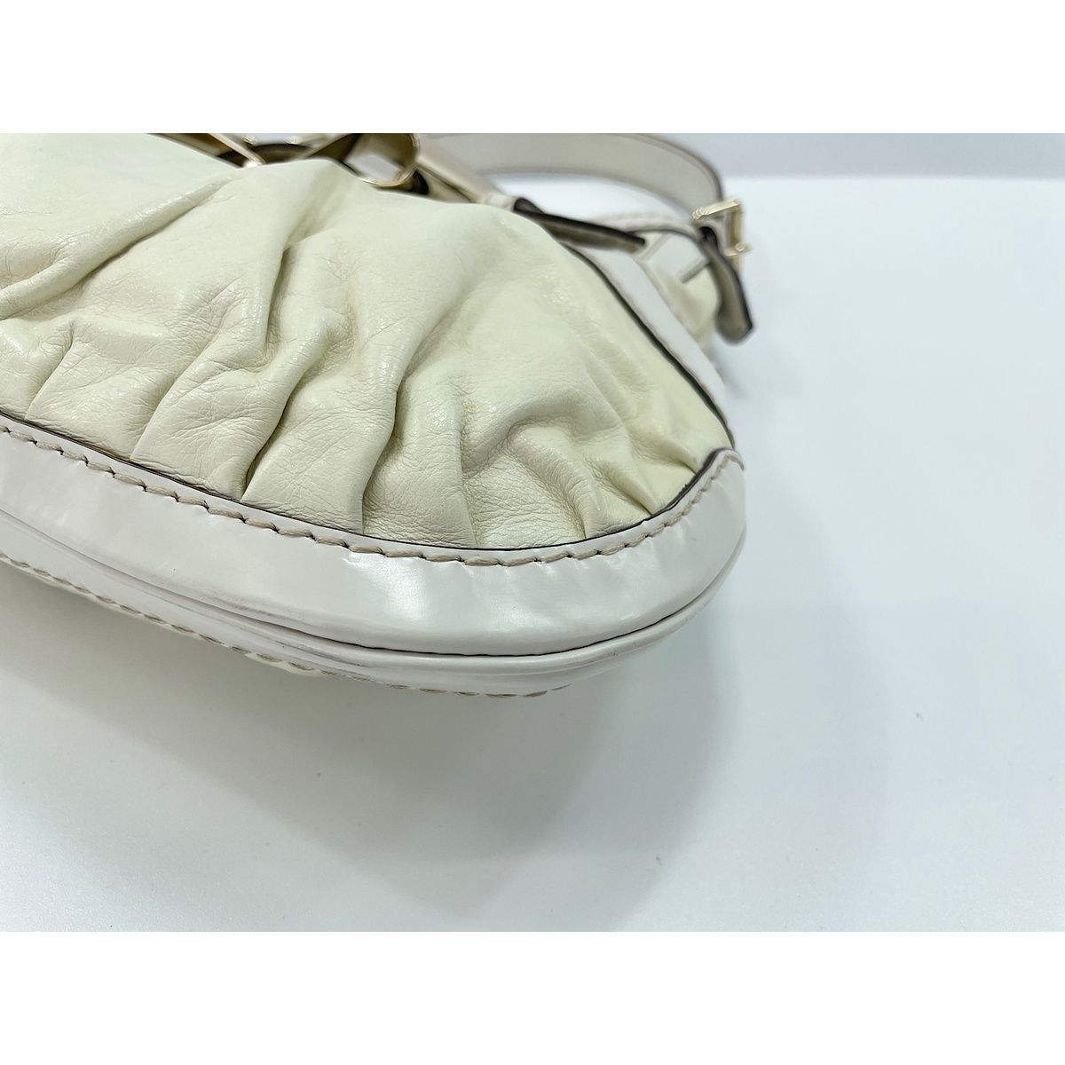 Gucci Handbag Leather Queen Hobo — view 7