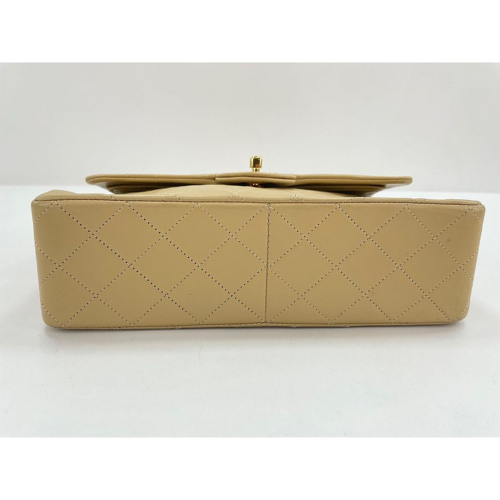 Chanel Shoulder Bag Quilted — view 6