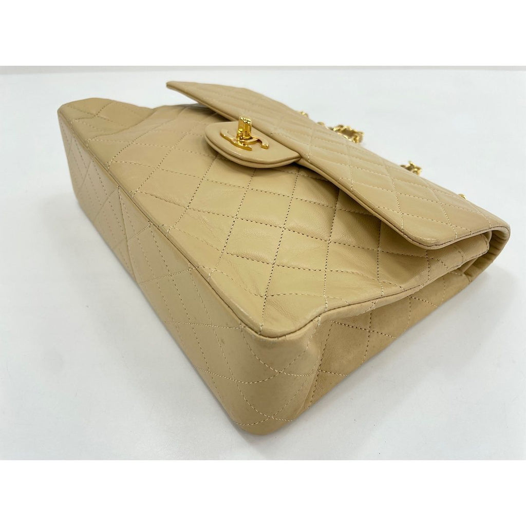 Chanel Shoulder Bag Quilted — view 8